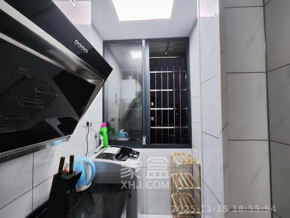 和润园三期  1室1厅1卫    1500.0元/月室内图