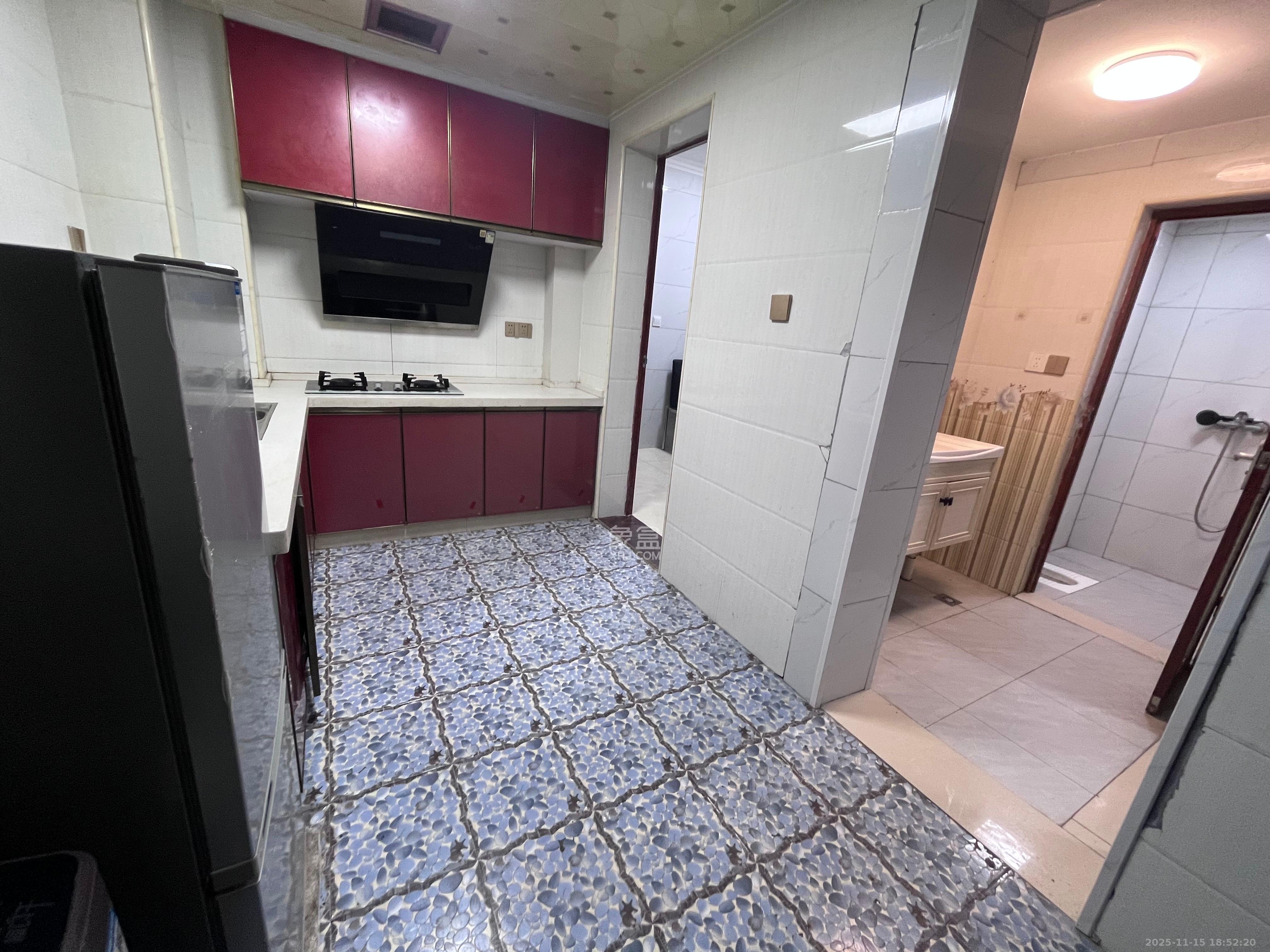 和康园小区  1室1厅1卫    1200.0元/月室内图