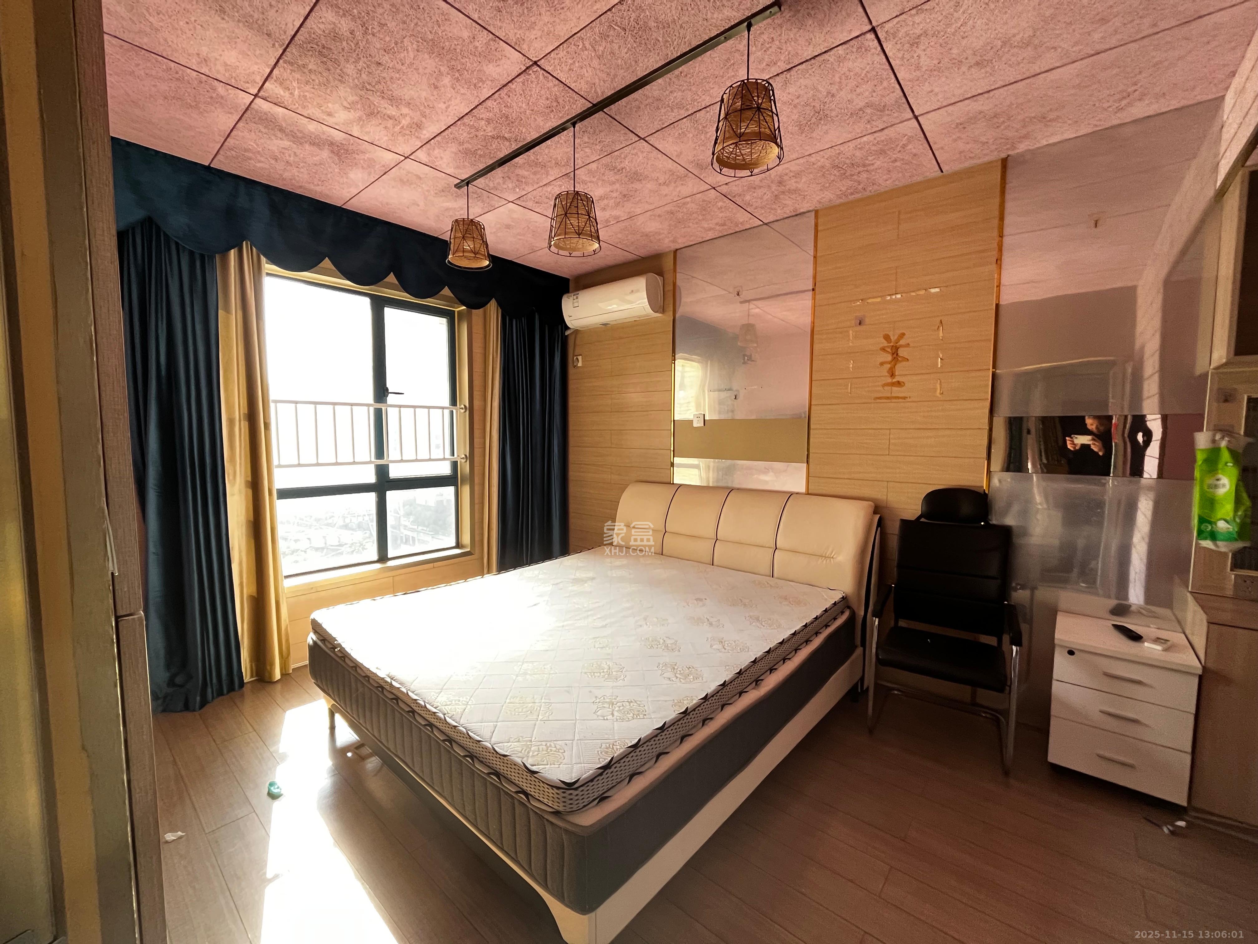 筑梦星园  3室2厅2卫    2000.0元/月室内图