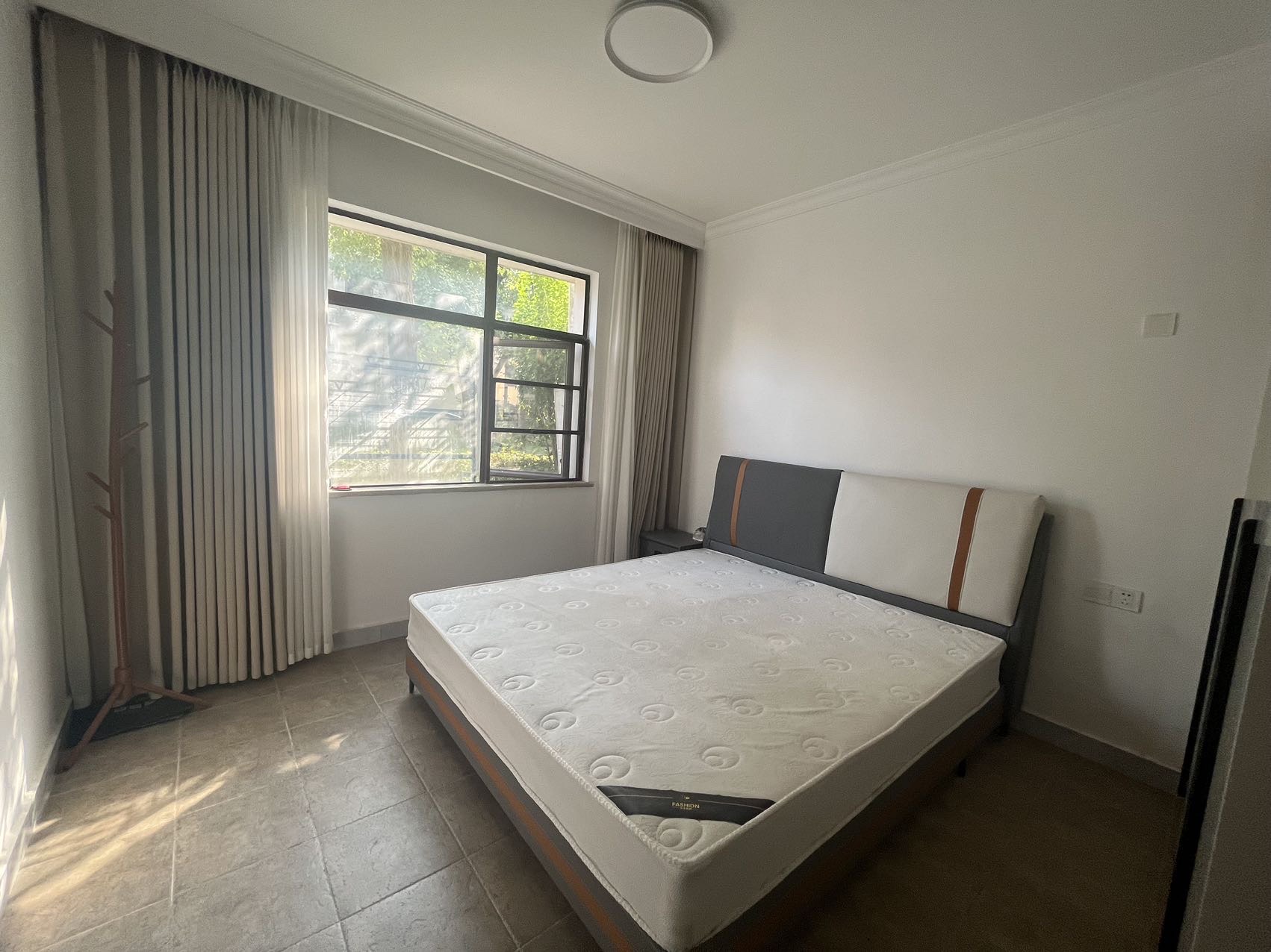 麓山恋迪亚溪谷 5室2厅3卫 7000.0元/月 麓山恋迪亚溪谷 5室2厅3卫 7000.0元/月户型图