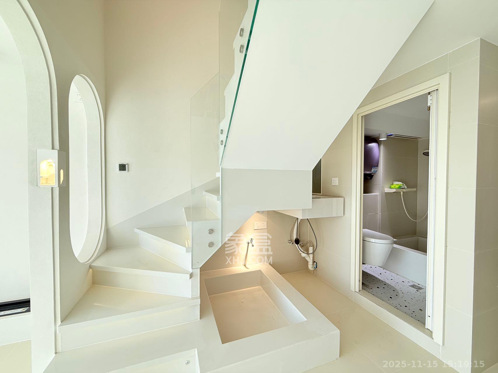 卓越中寰  2室1厅1卫    3000.0元/月室内图