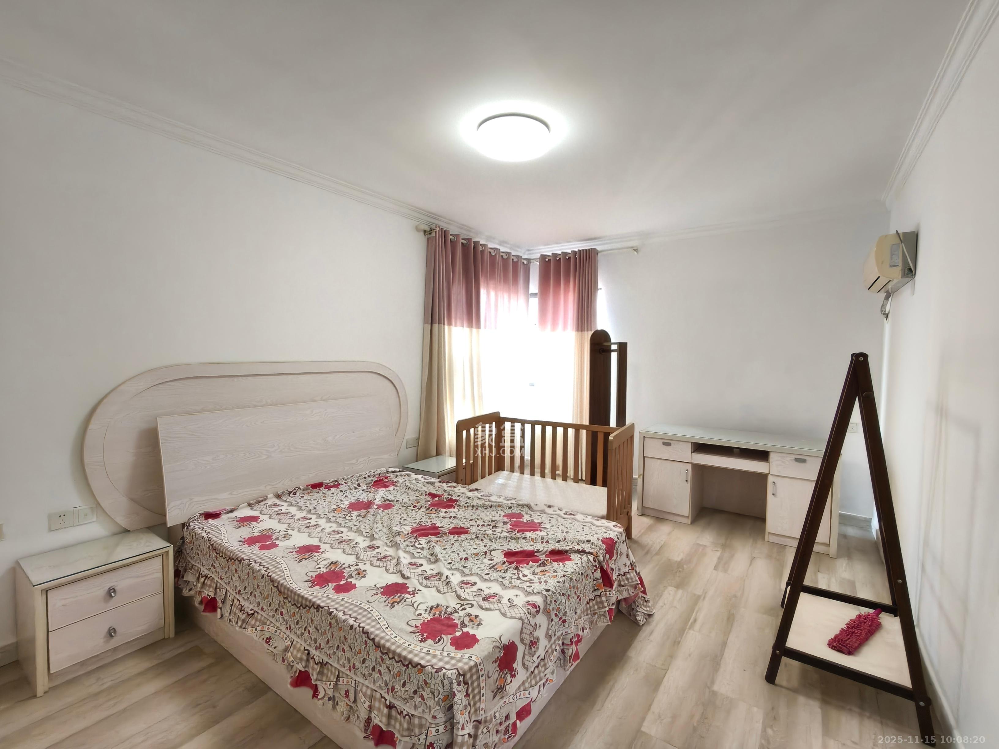 湘府名邸（同力家园）  4室2厅1卫    3000.0元/月室内图