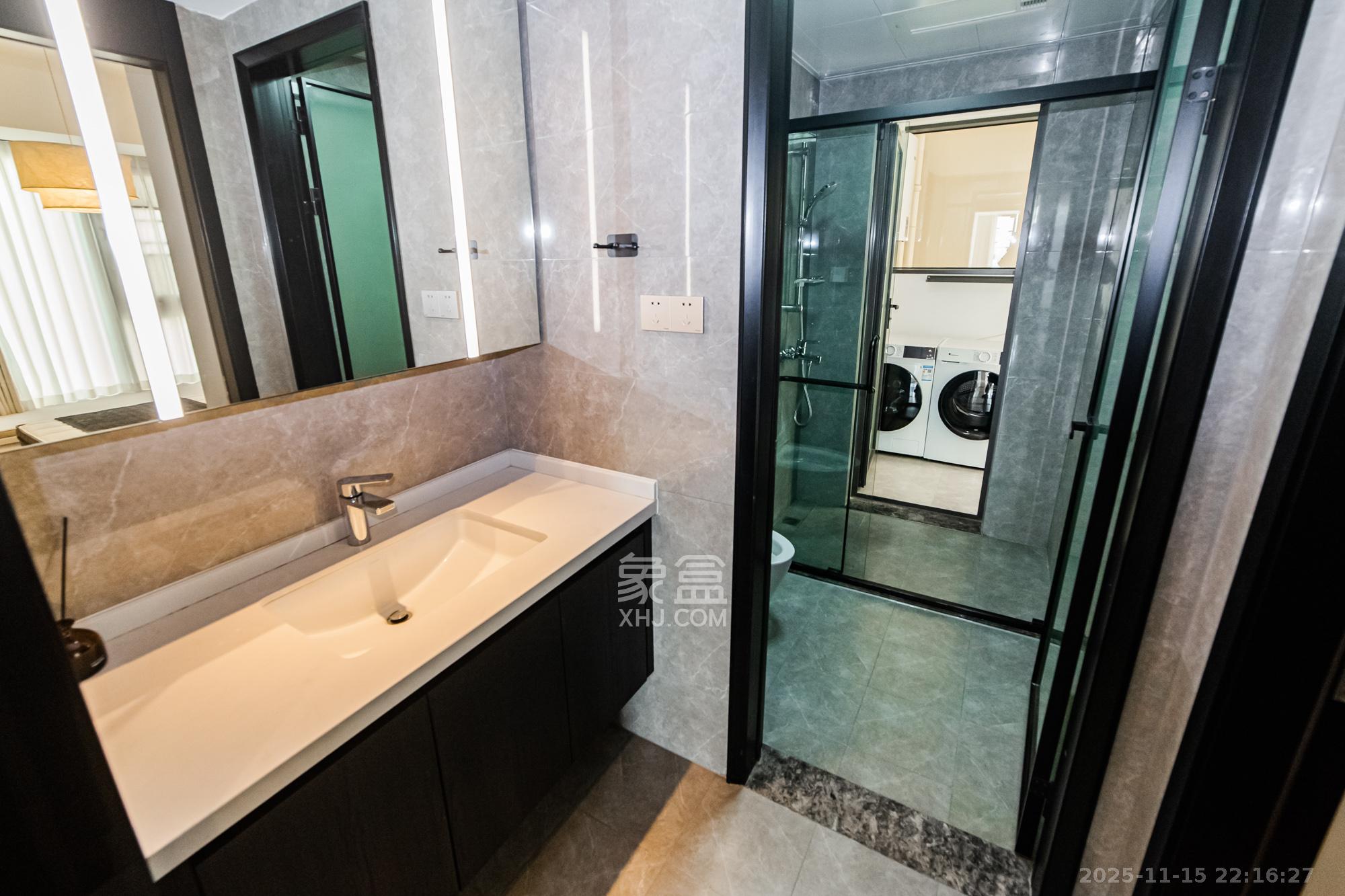 北辰瀚江府 3室2厅2卫 248.0万 北辰瀚江府 3室2厅2卫 248.0万卫生间