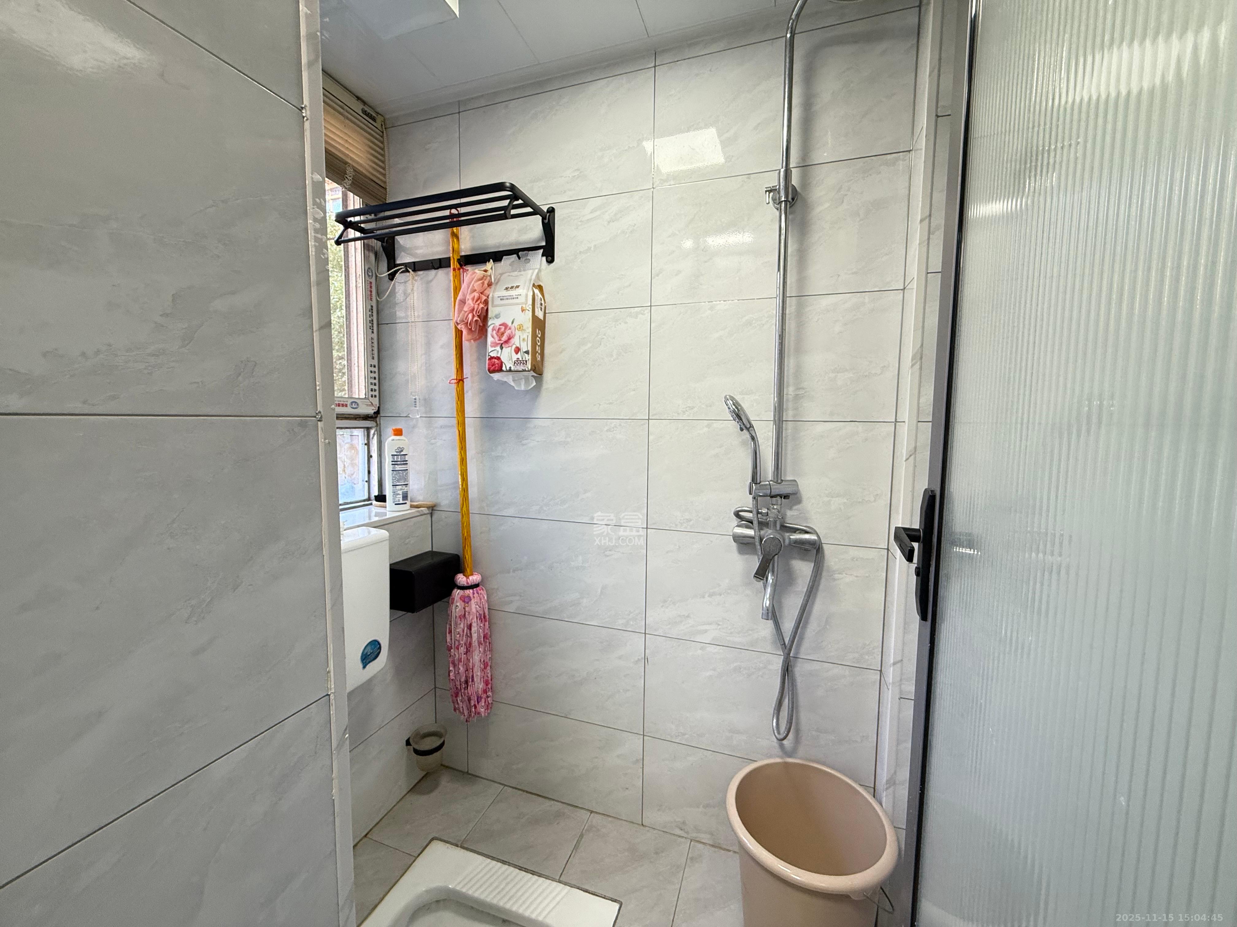 桂花二村 2室2厅1卫 1600.0元/月 桂花二村 2室2厅1卫 1600.0元/月室内图