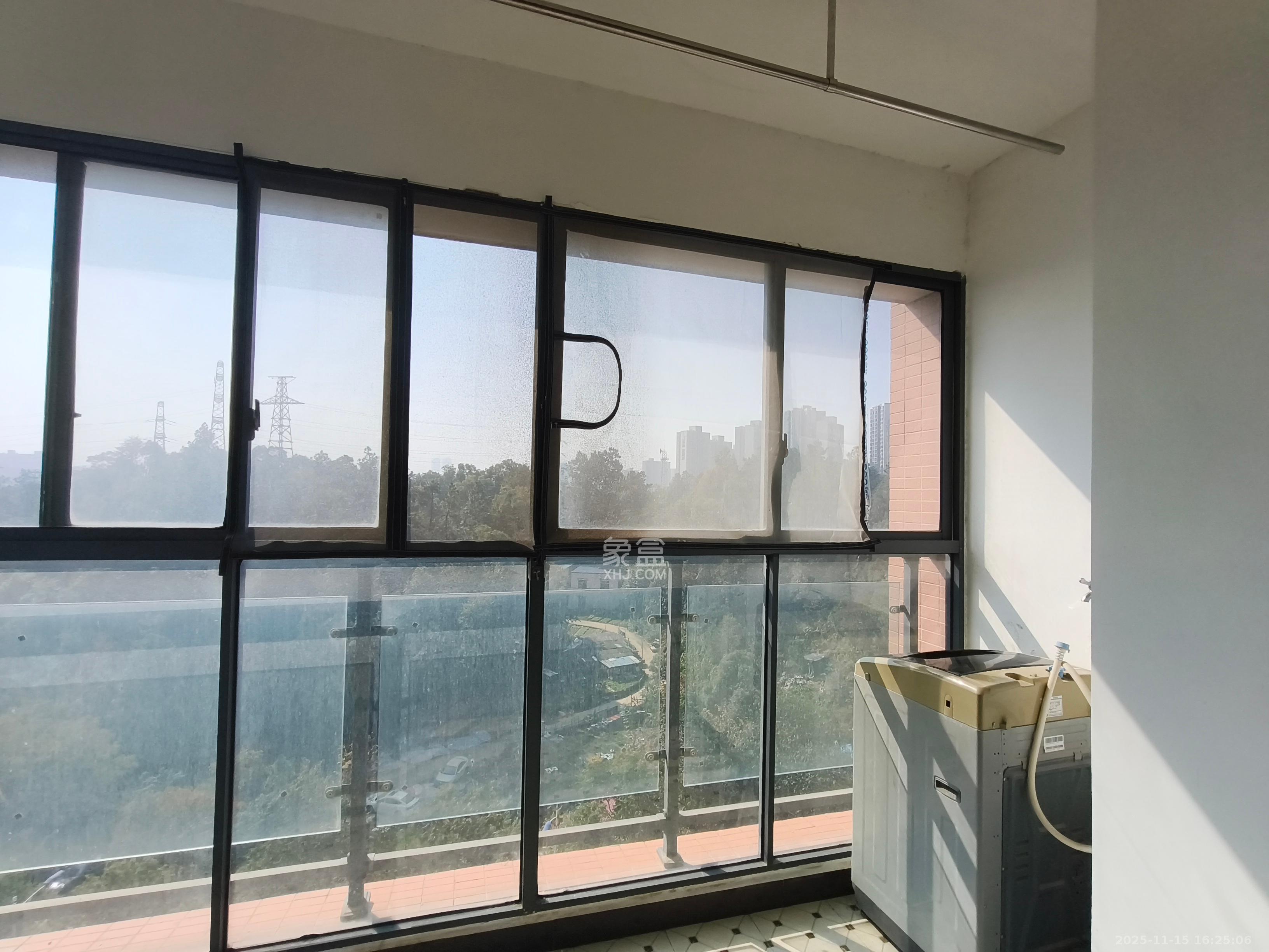 盛世耀凯  3室2厅1卫    2400.0元/月室内图