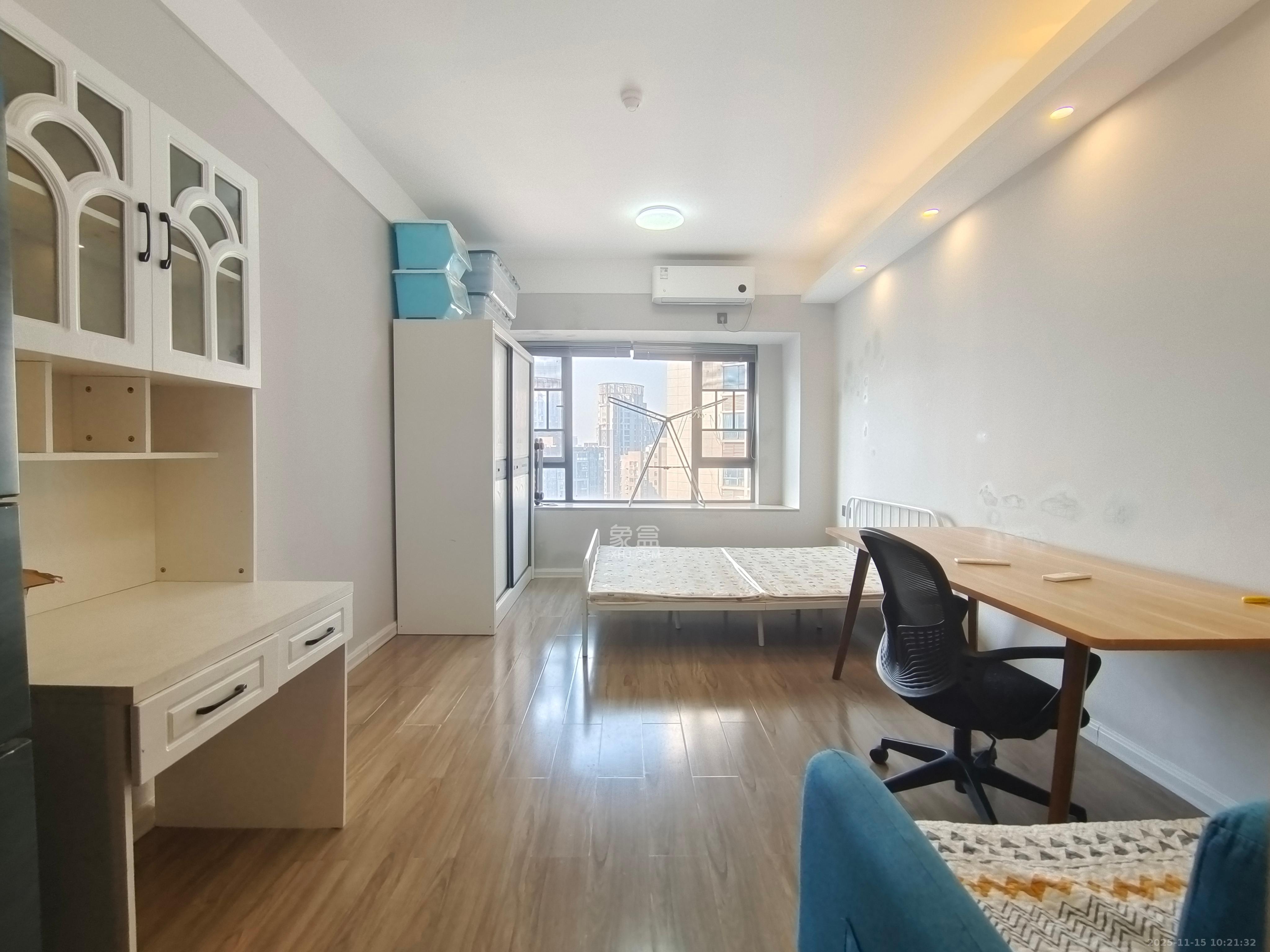 青年才郡（盈安大厦）  1室1厅1卫    1500.0元/月室内图