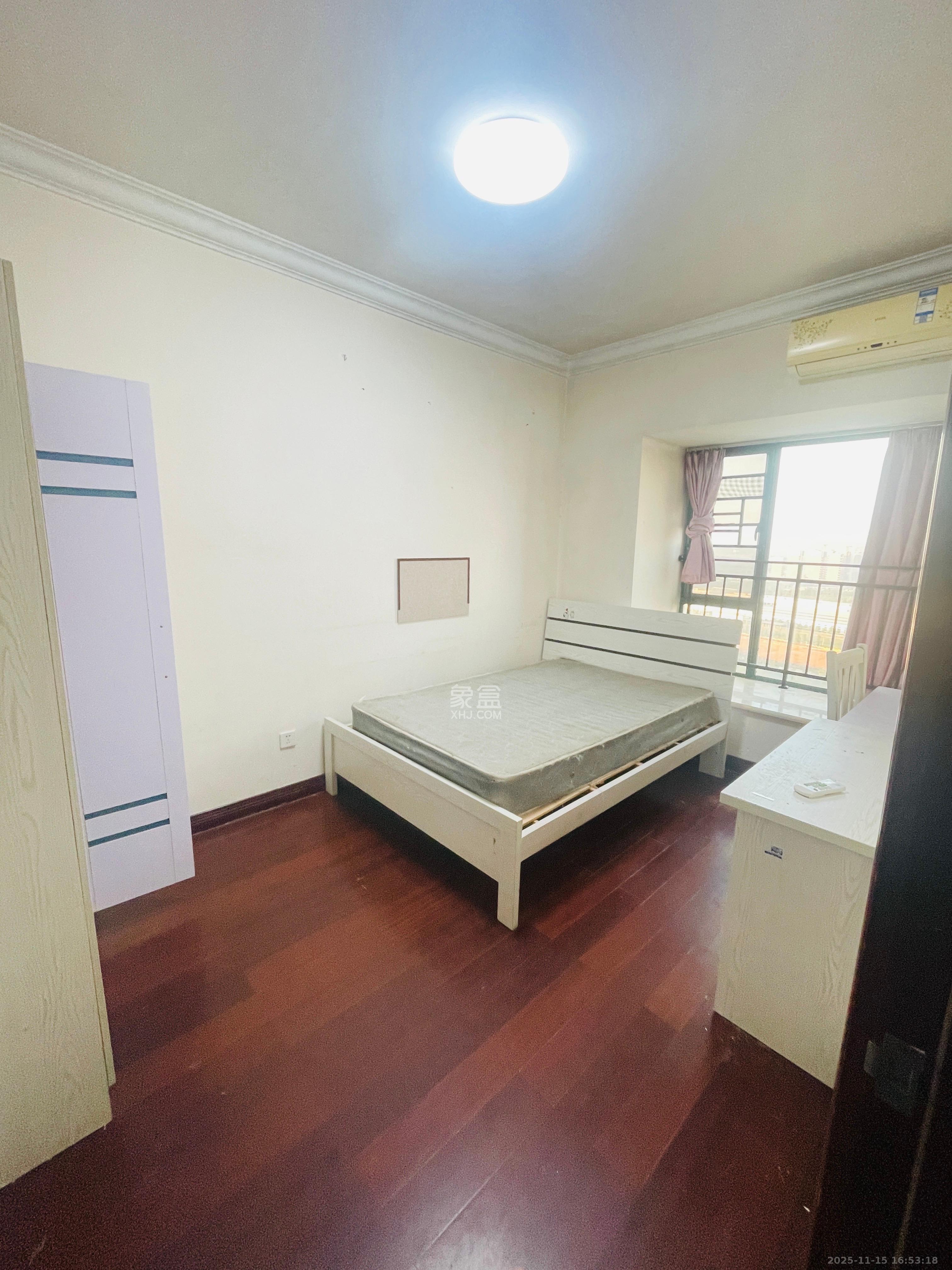 富基世纪公园 3室2厅2卫 1500.0元/月 富基世纪公园 3室2厅2卫 1500.0元/月室内图