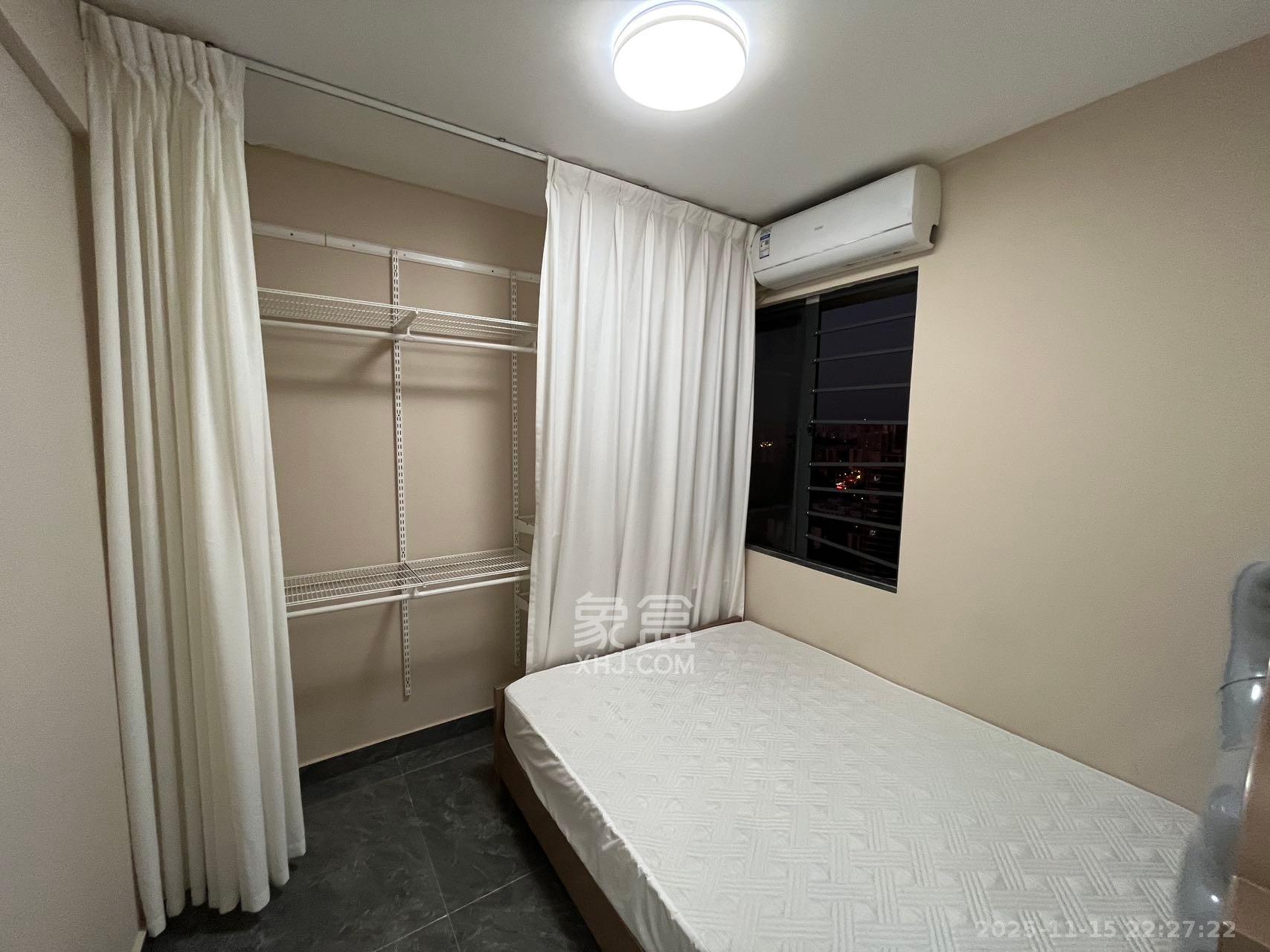 长房云公馆  3室2厅2卫    3000.0元/月室内图