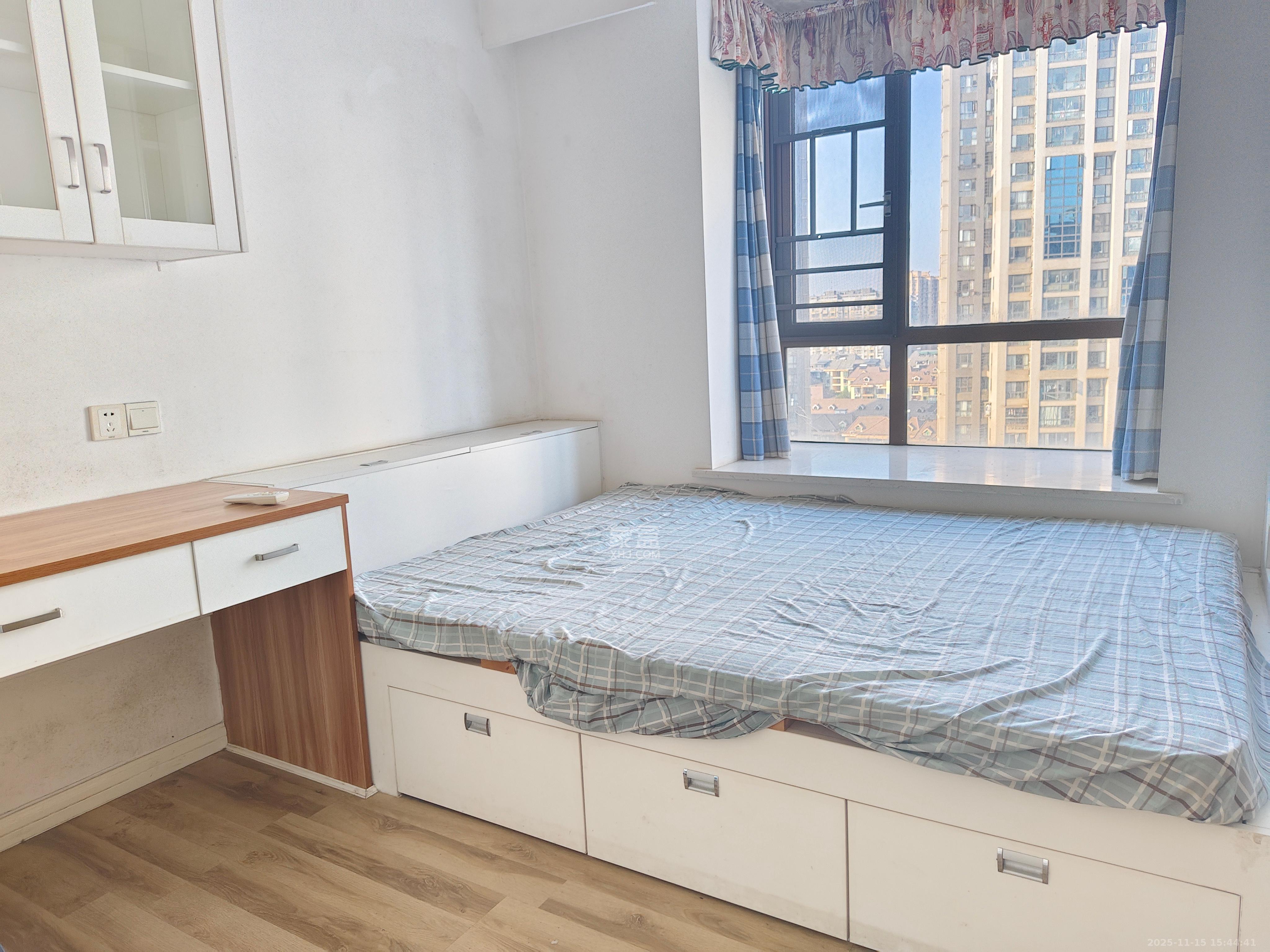 HC新城(建工集团单位房) 2室1厅1卫 2400.0元/月 HC新城(建工集团单位房) 2室1厅1卫 2400.0元/月室内图