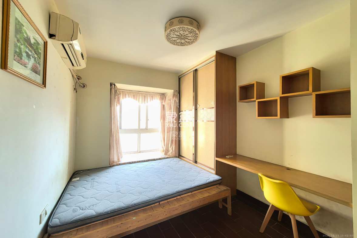 中房F联邦 3室2厅1卫 2300.0元/月 中房F联邦 3室2厅1卫 2300.0元/月室内图