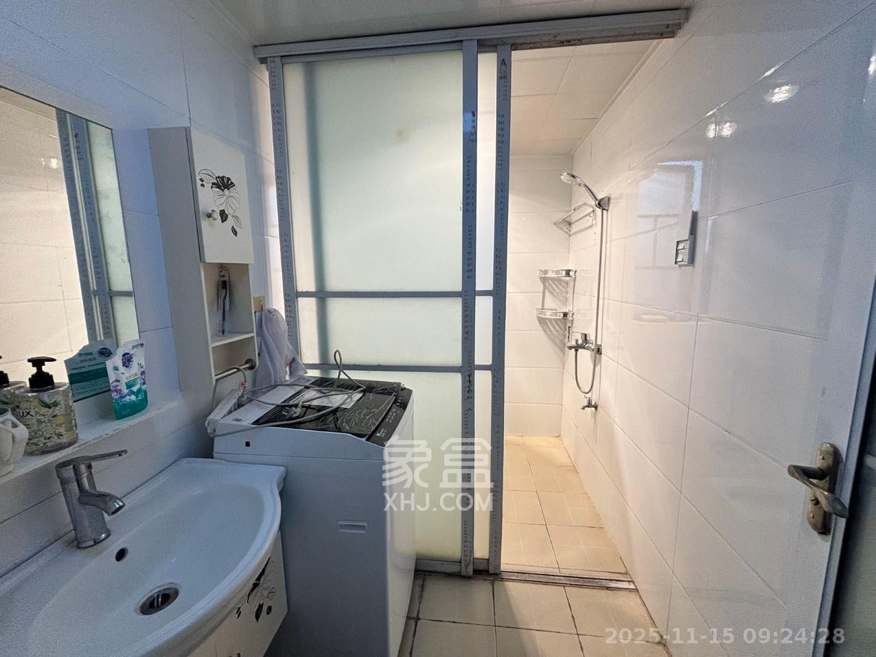 中信文化广场（中信新城二期）  2室2厅1卫    1600.0元/月室内图