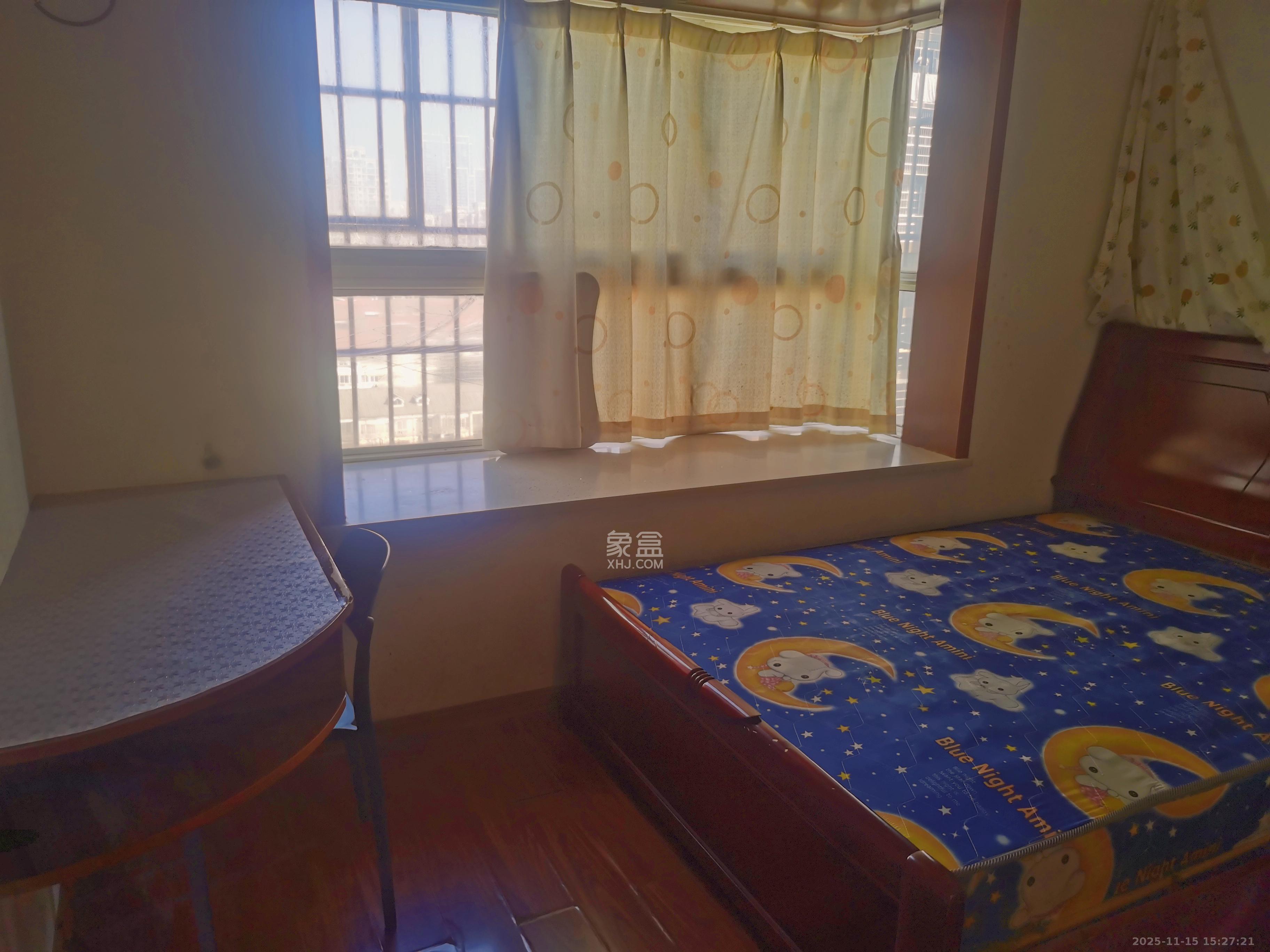 德润园  2室2厅1卫    1750.0元/月室内图