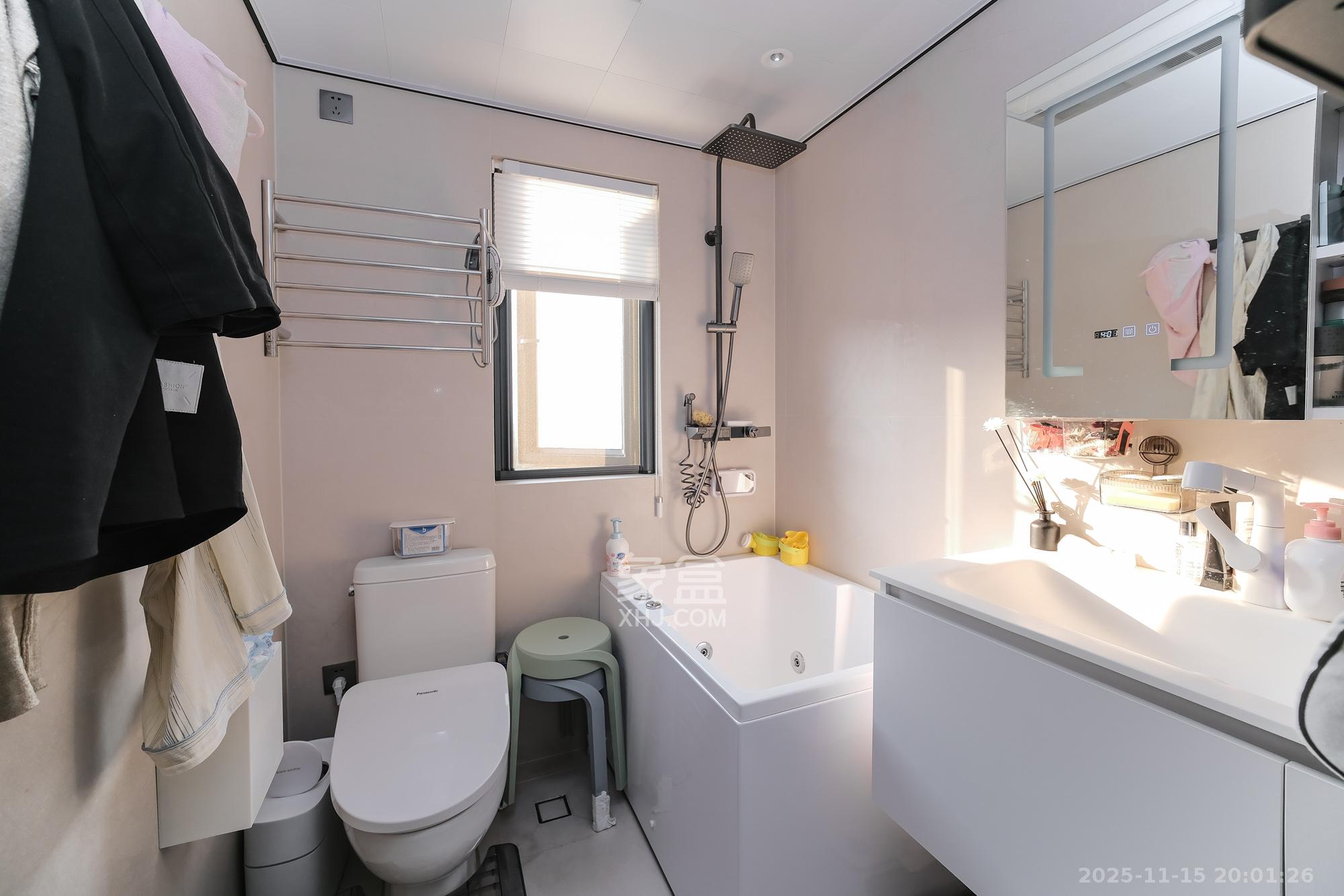 保利香槟国际 3室2厅1卫 92.0万 保利香槟国际 3室2厅1卫 92.0万卫生间