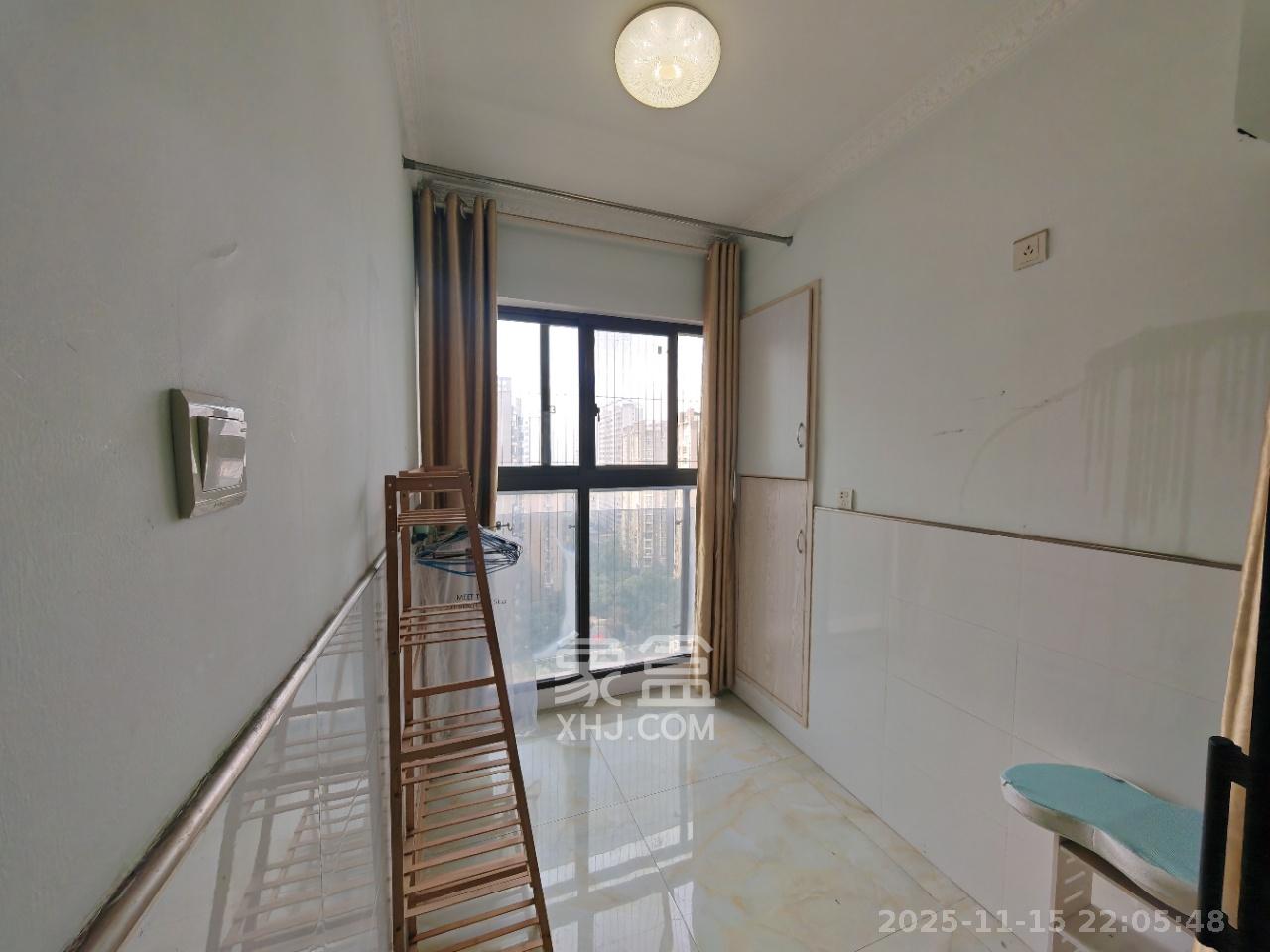 达美D6区  1室1厅1卫    1900.0元/月室内图