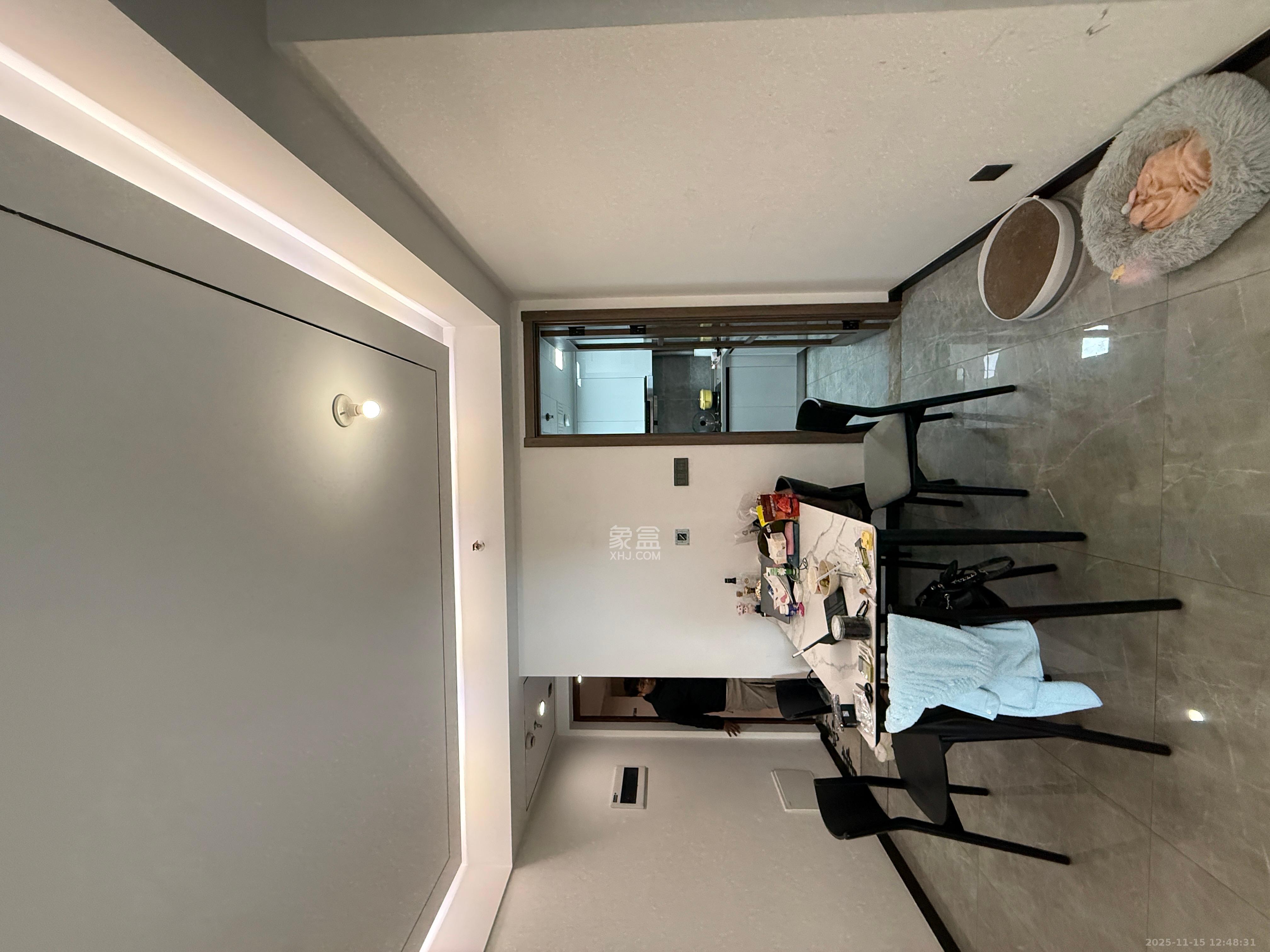 卓越中寰  3室2厅1卫    4000.0元/月室内图