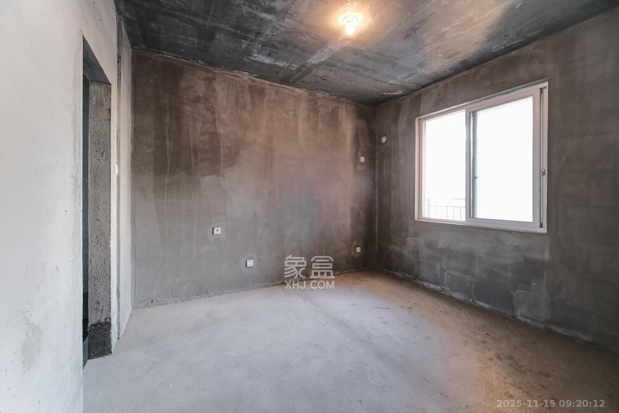 和悦城(蟠龙景苑) 3室2厅2卫 54.0万 和悦城(蟠龙景苑) 3室2厅2卫 54.0万卧室