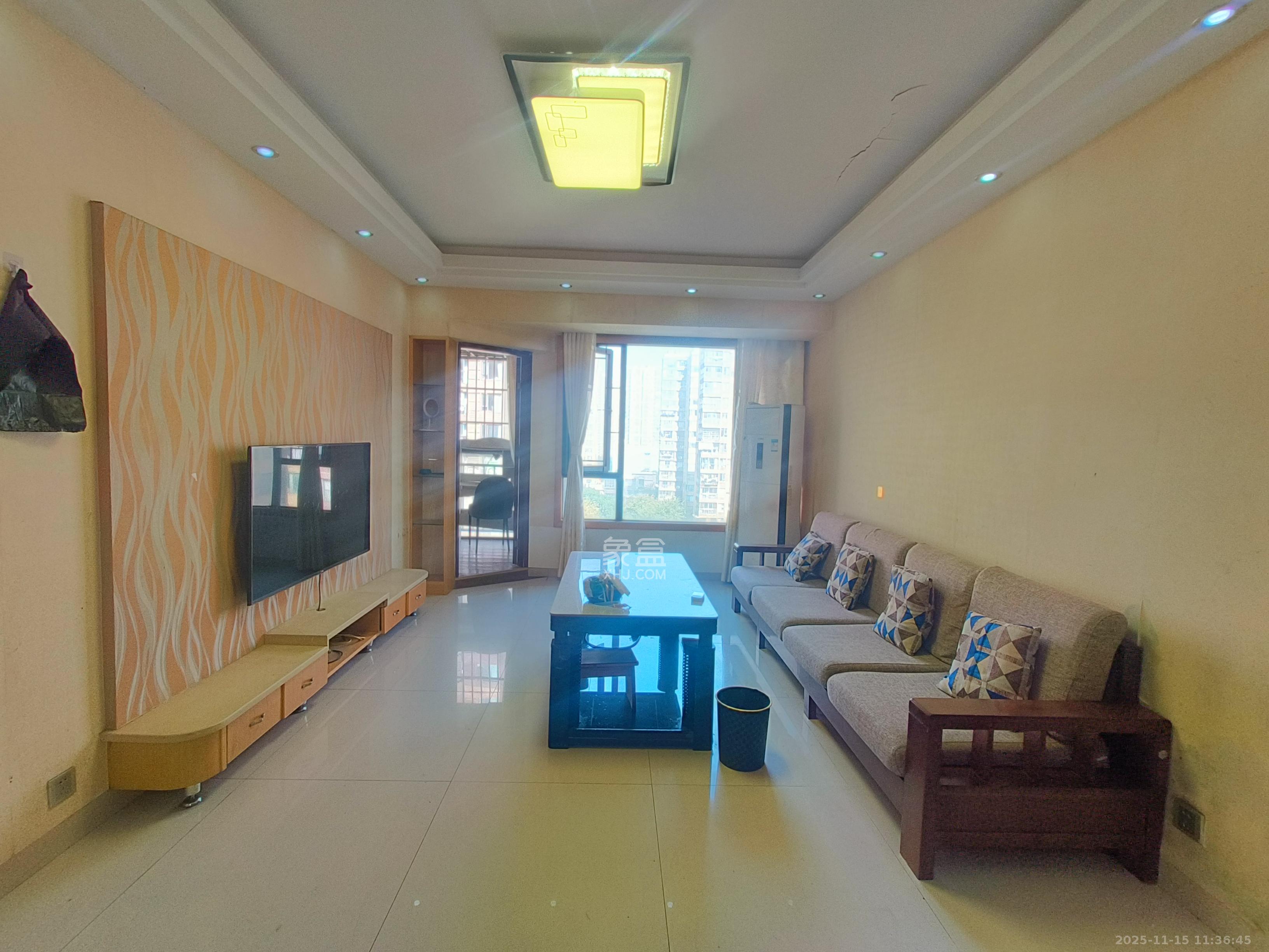 英祥春天 2室2厅1卫 2300.0元/月 英祥春天 2室2厅1卫 2300.0元/月室内图