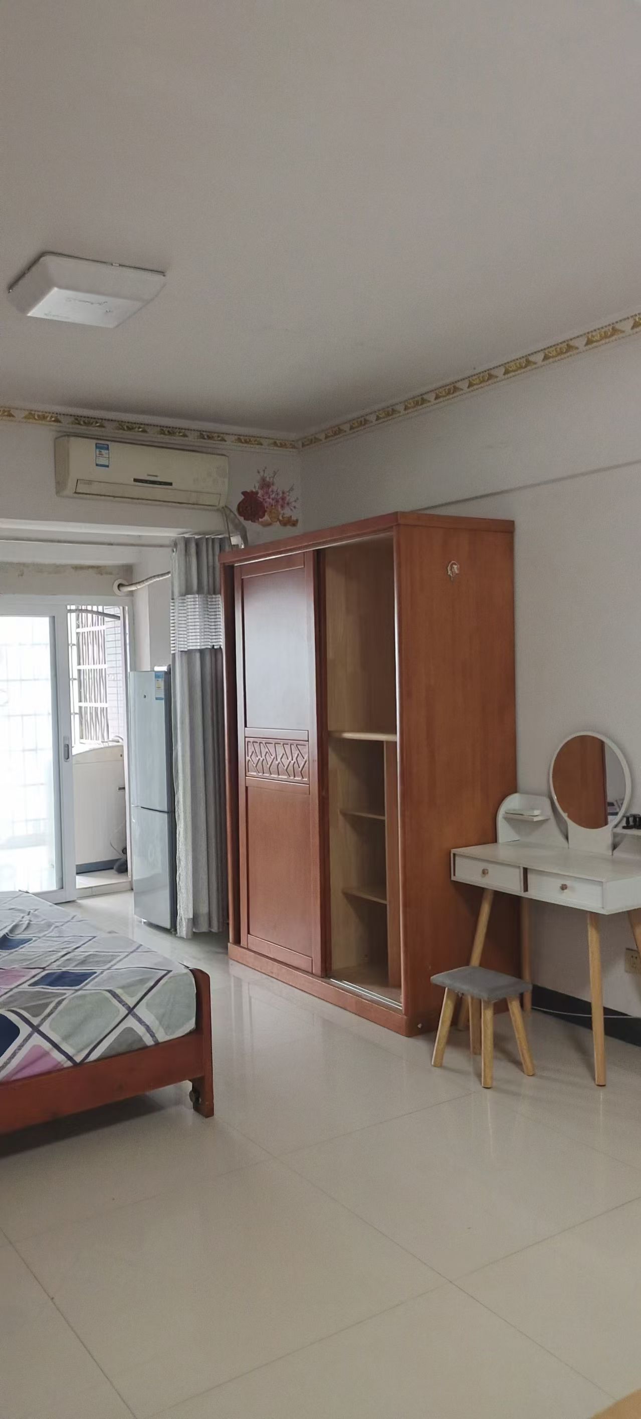 龙泰上品 0室0厅0卫 850.0元/月 龙泰上品 0室0厅0卫 850.0元/月室内图