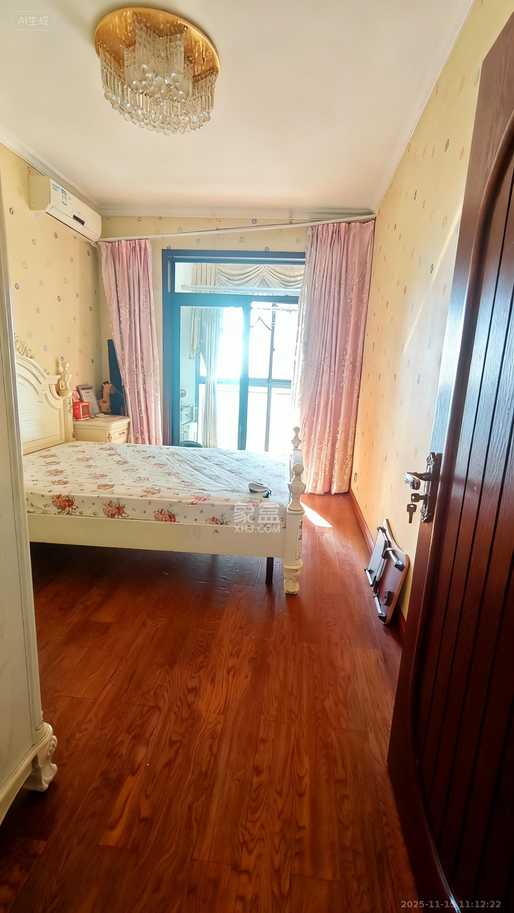 藏珑湖上国际花园  3室2厅2卫    3400.0元/月室内图