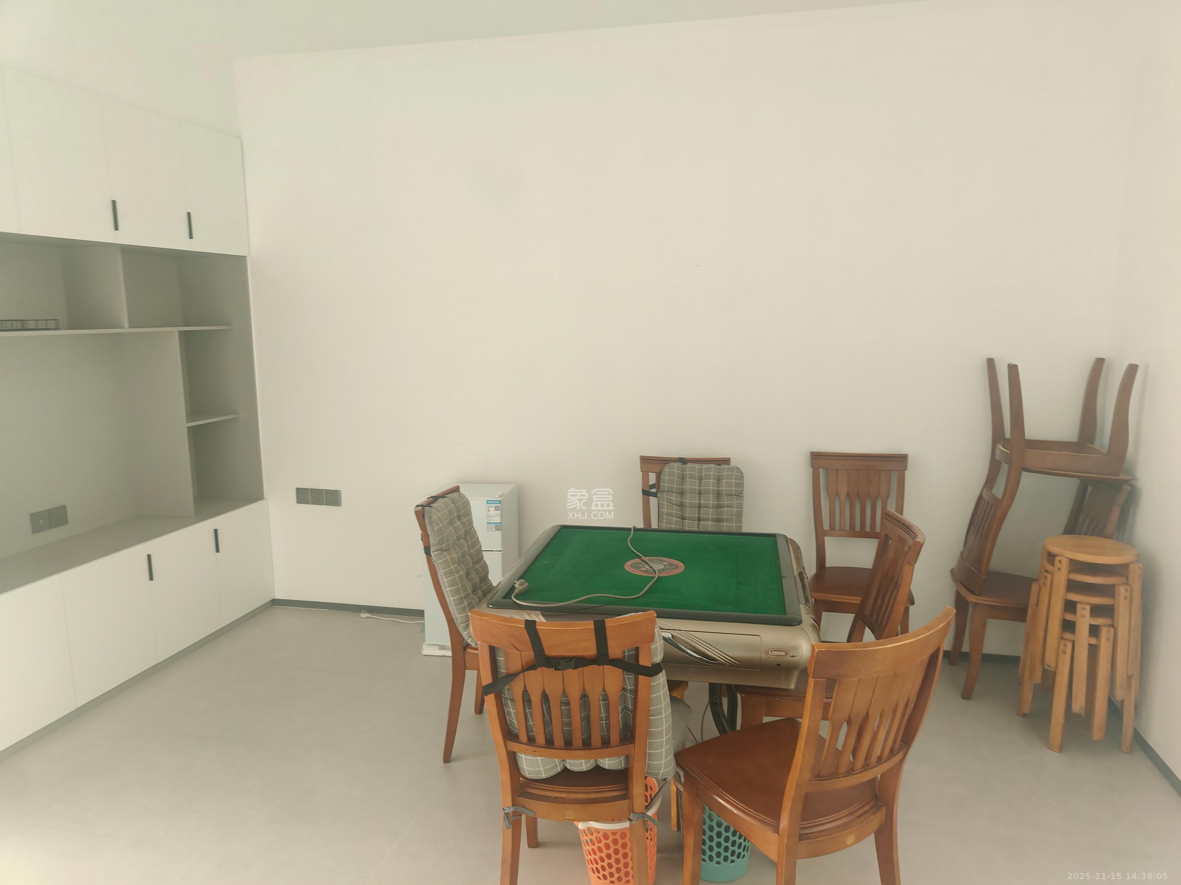 明德宿舍崇文楼(泰安小院) 3室2厅1卫 2900.0元/月 明德宿舍崇文楼(泰安小院) 3室2厅1卫 2900.0元/月室内图