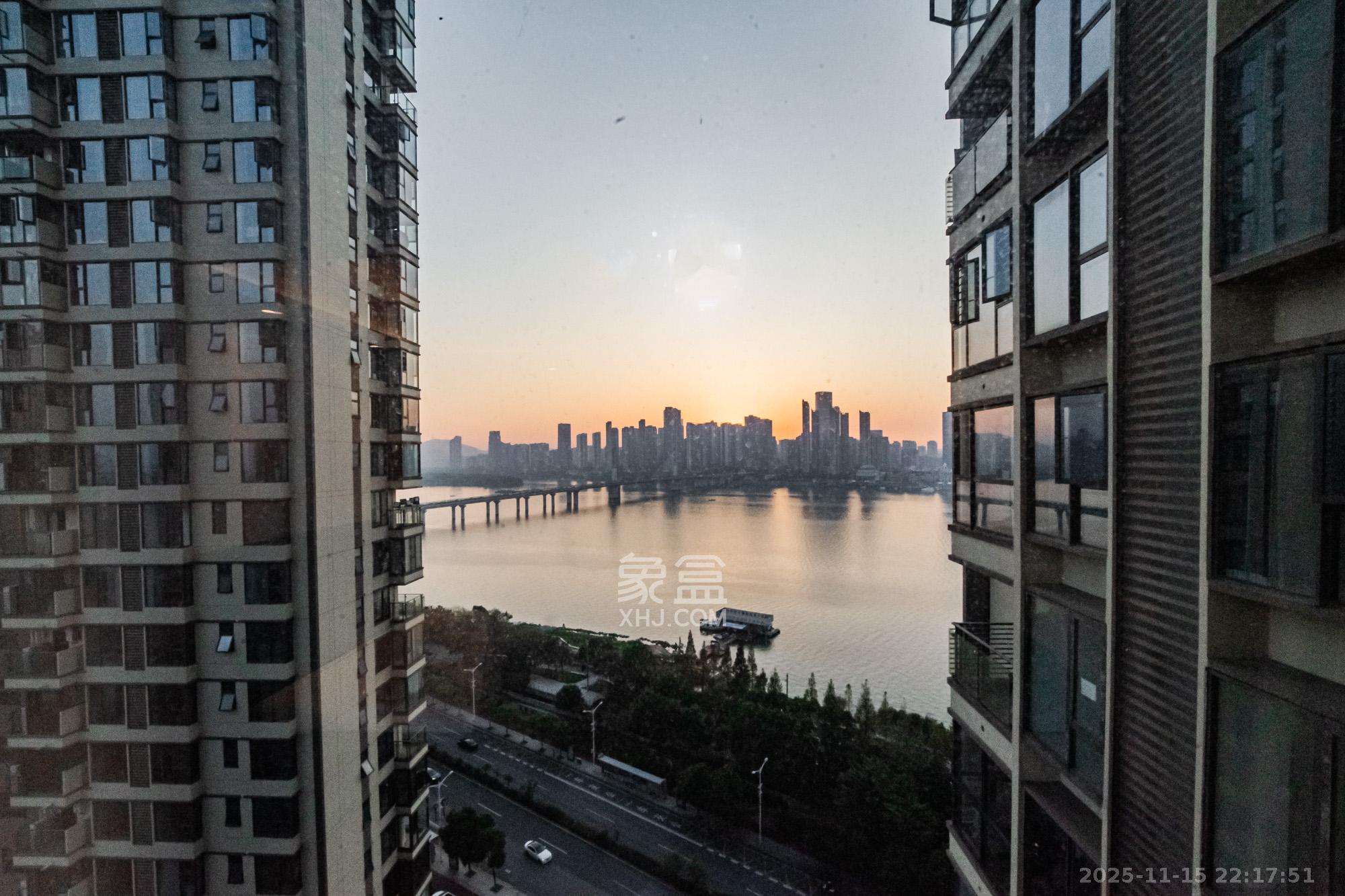 北辰瀚江府 4室2厅2卫 350.0万 北辰瀚江府 4室2厅2卫 350.0万其他