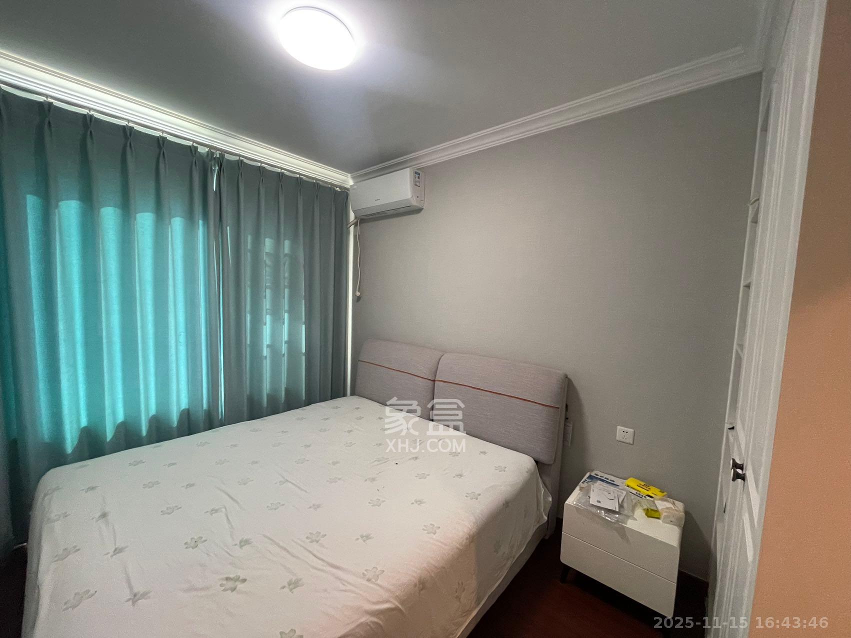 中海珑悦府  3室2厅2卫    3000.0元/月室内图