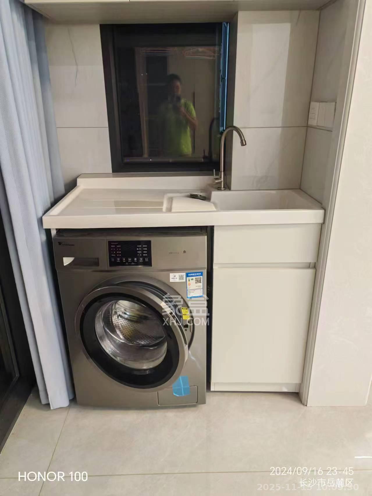 学士翰林苑 3室2厅2卫 2300.0元/月 学士翰林苑 3室2厅2卫 2300.0元/月室内图