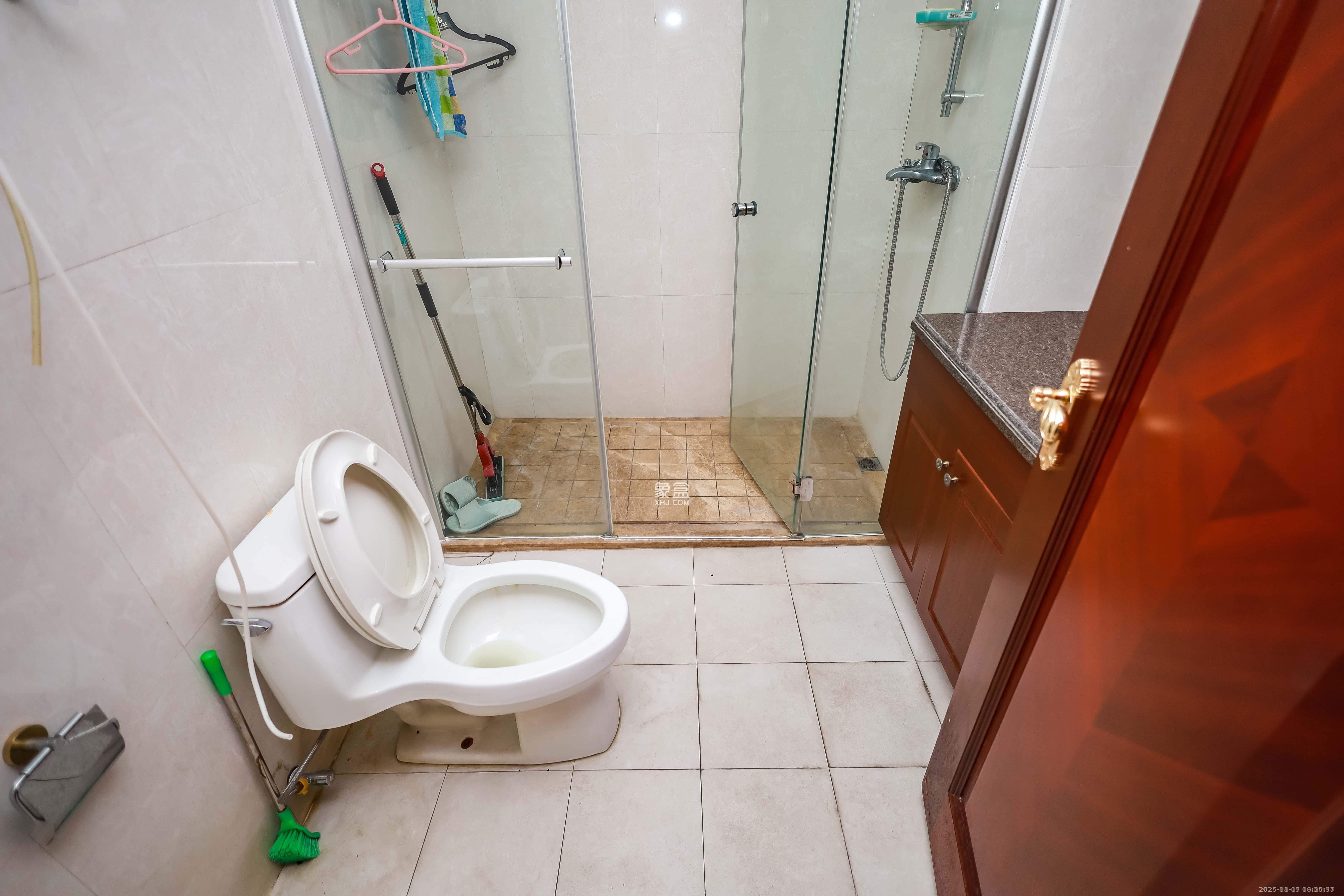 恒大华府  1室2厅1卫    1900.0元/月室内图