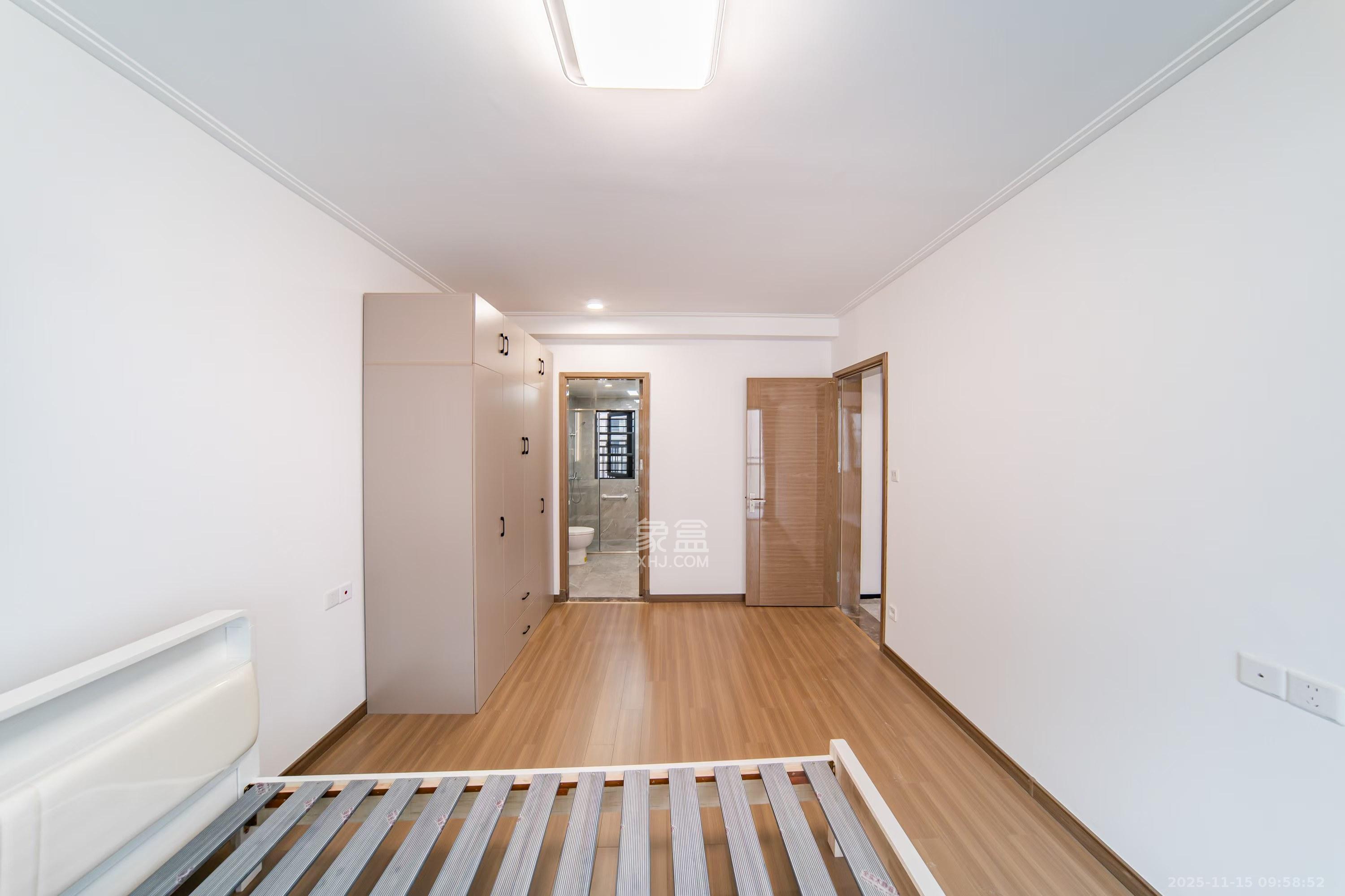 保利天汇 3室2厅2卫 3400.0元/月 保利天汇 3室2厅2卫 3400.0元/月室内图