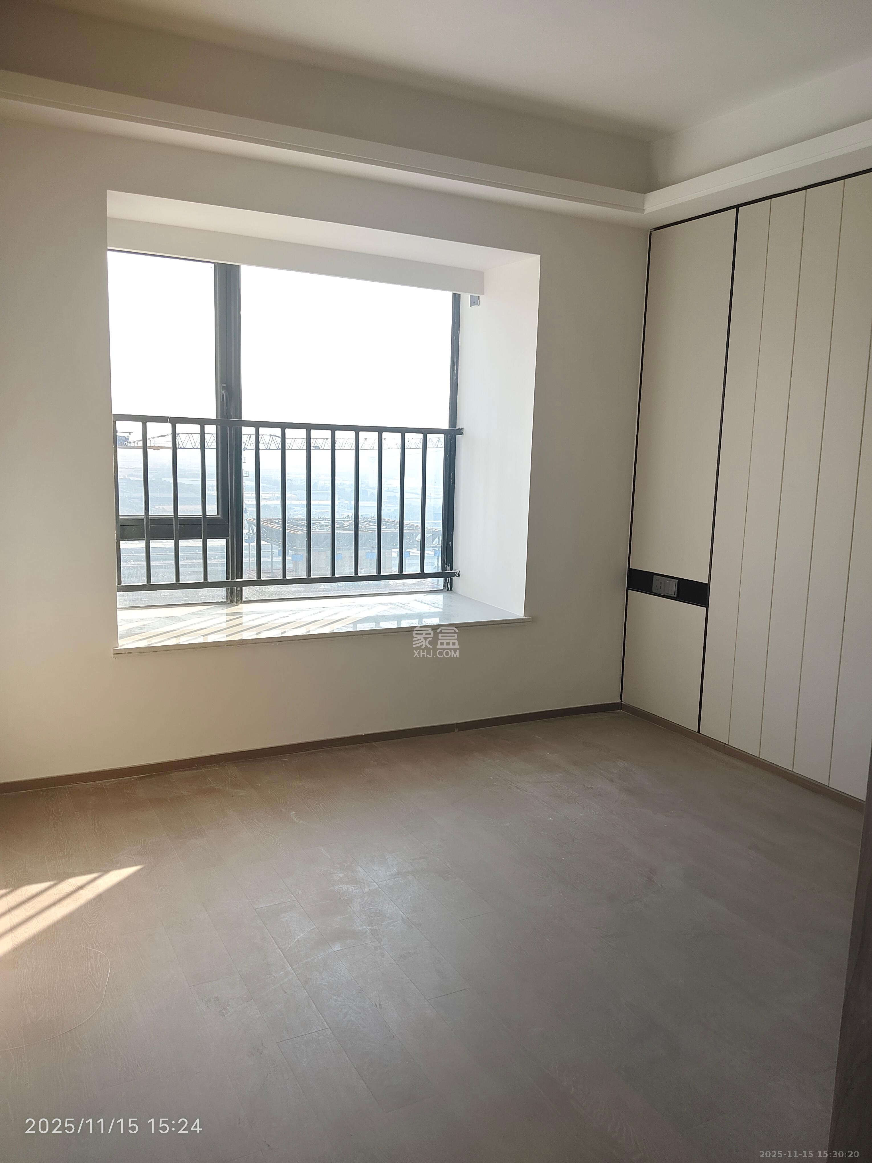 三一云谷  3室2厅2卫    3200.0元/月室内图