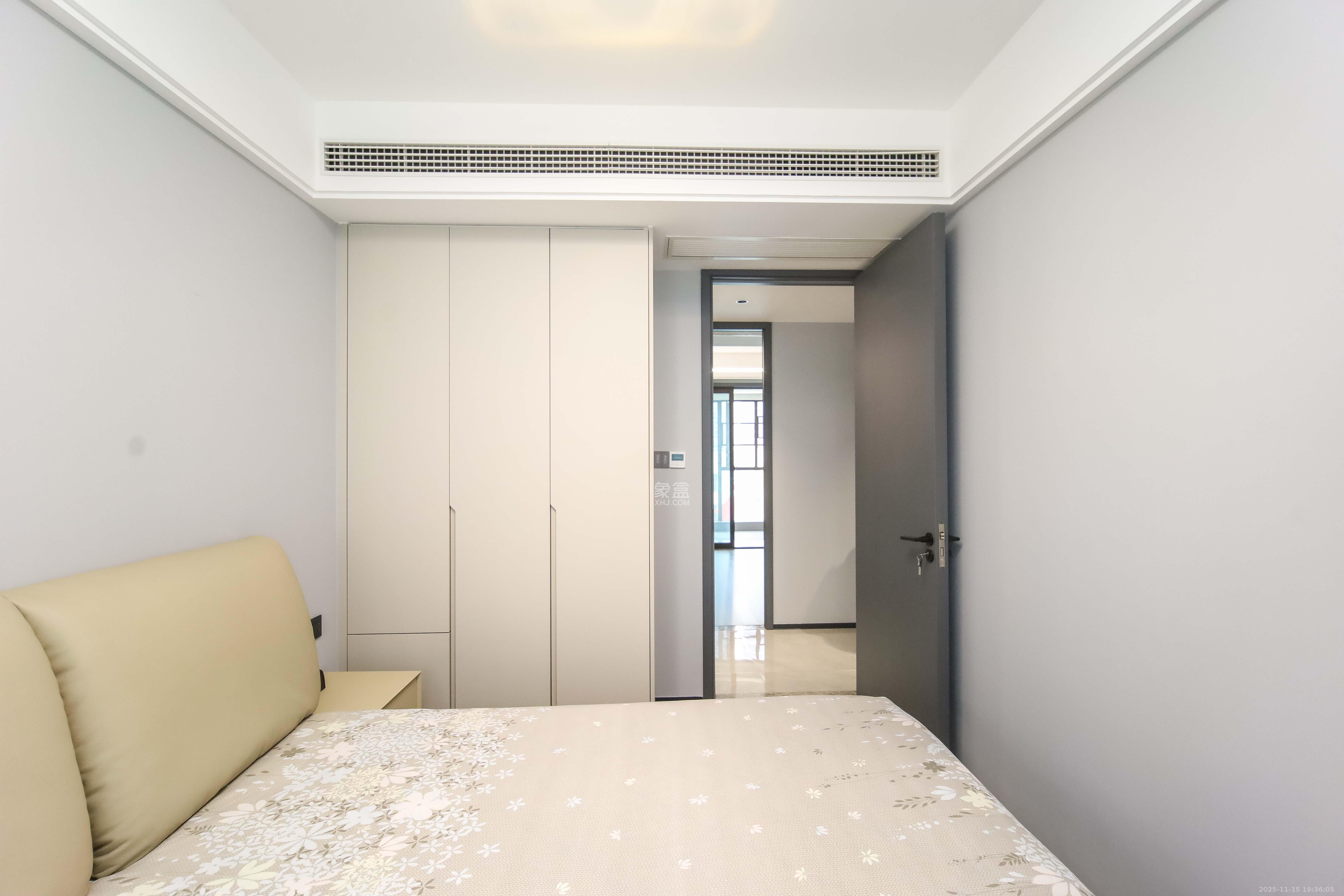 德奥悦东方  4室2厅2卫    190.0万卧室