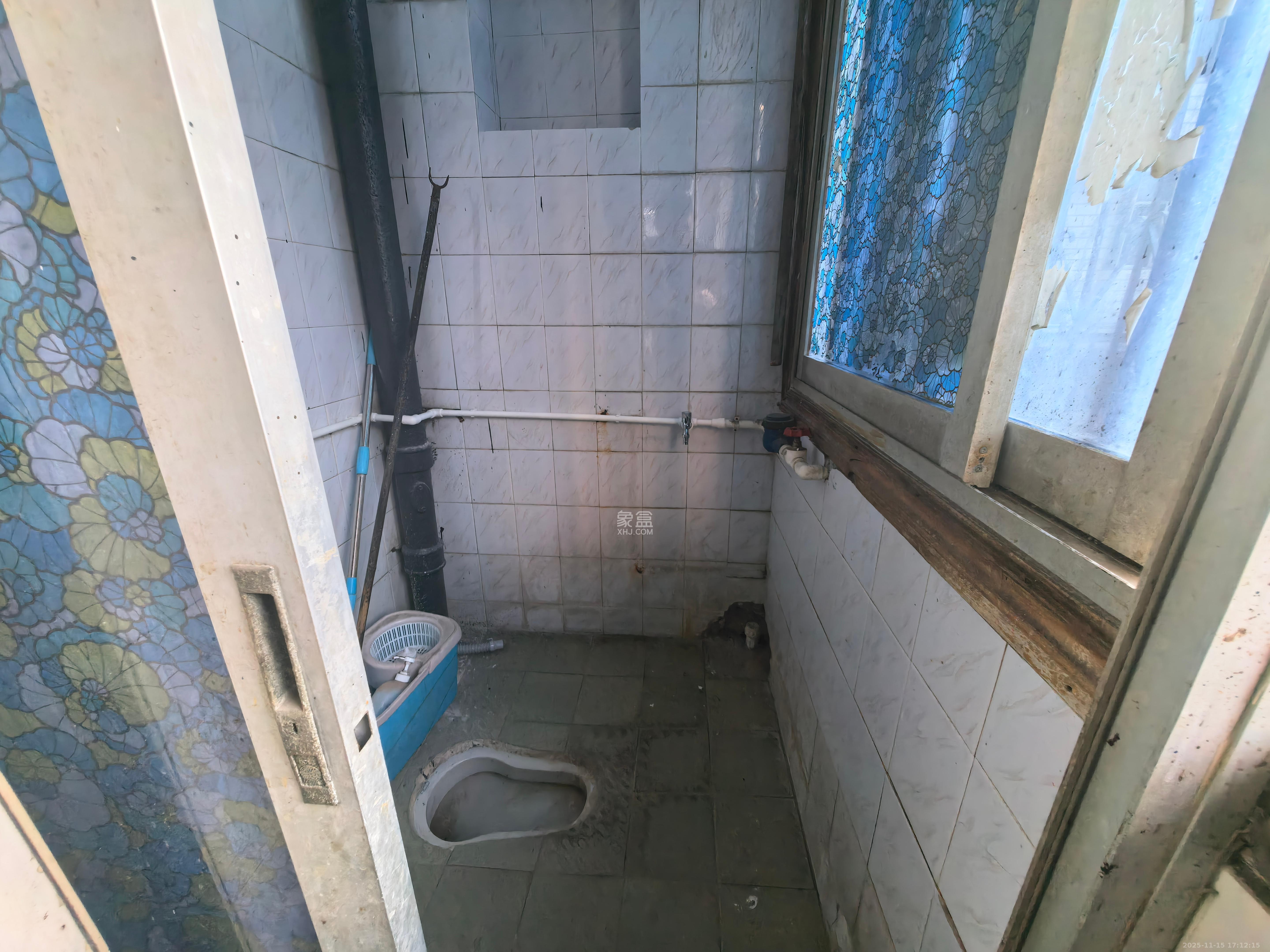 洞井商贸城  1室0厅0卫    1000.0元/月室内图