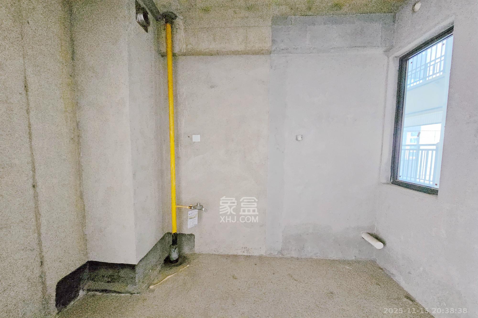 润和星河玥  3室1厅1卫    130.0万其他