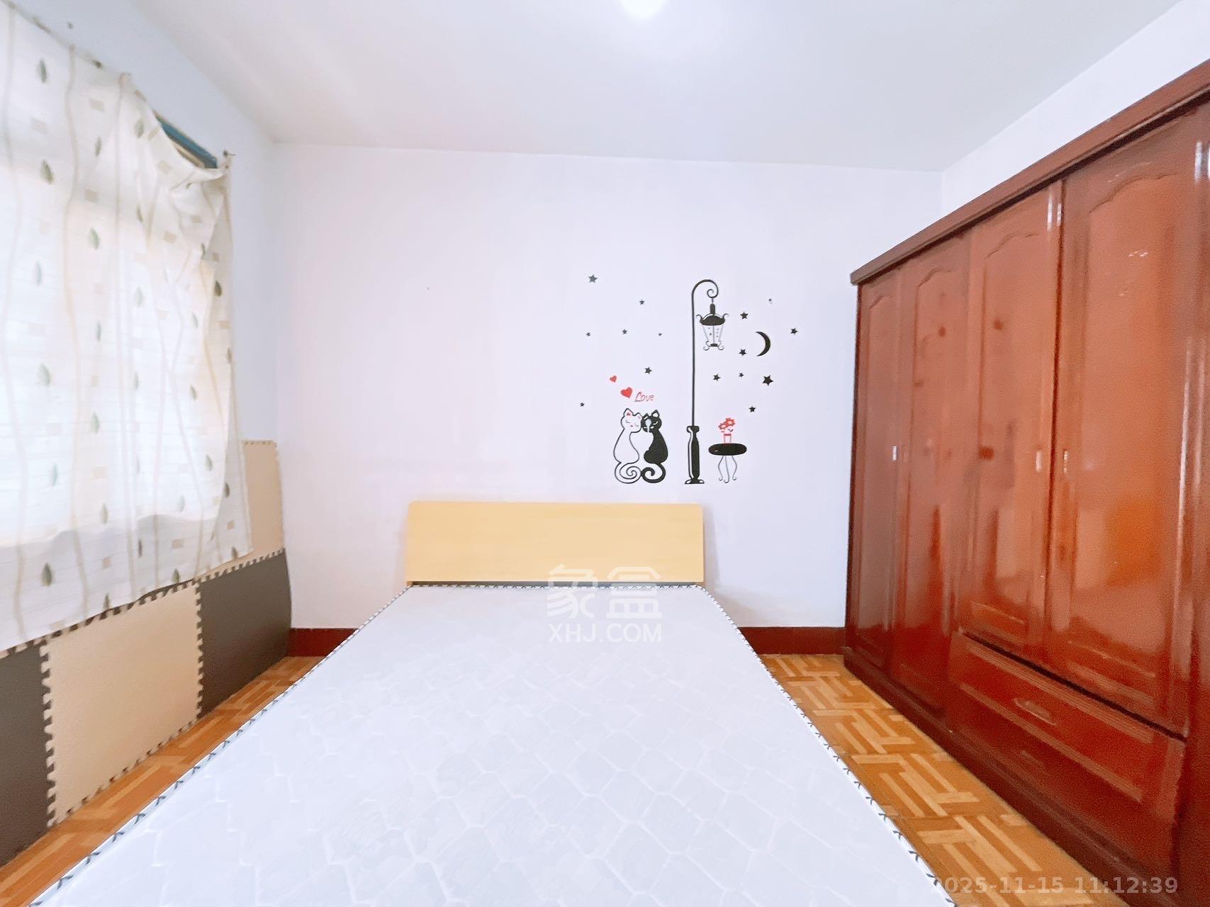 景园小区  2室1厅1卫    1800.0元/月室内图