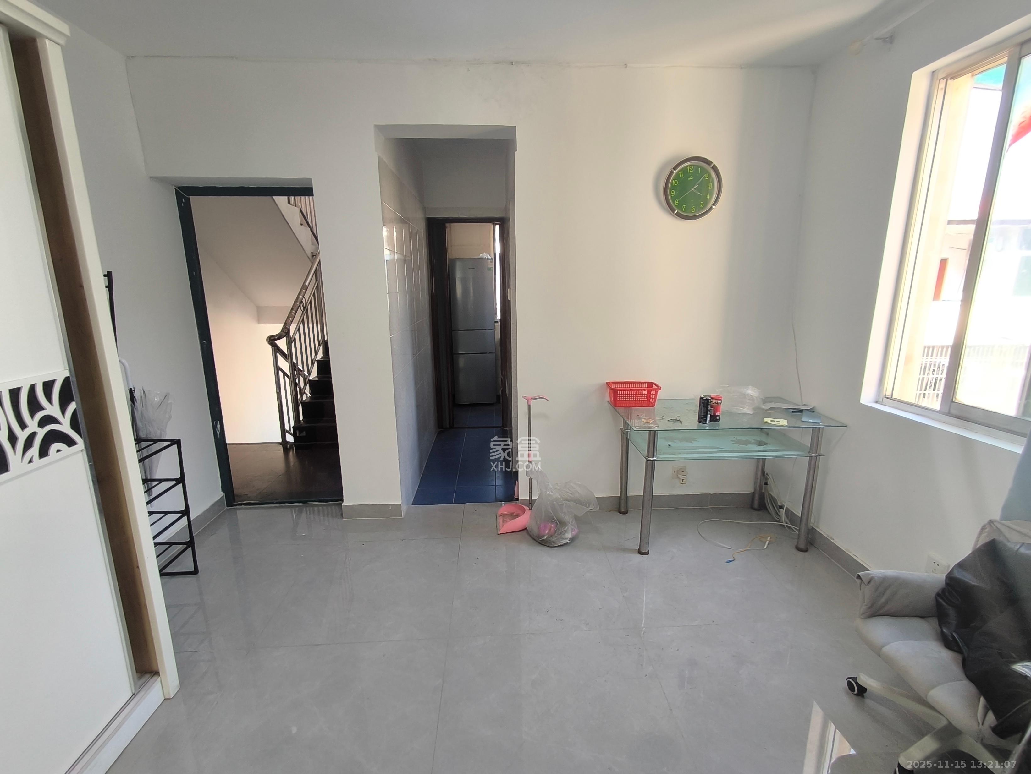 亨景楼（亨璟楼）（享景楼）  1室0厅1卫    1200.0元/月室内图