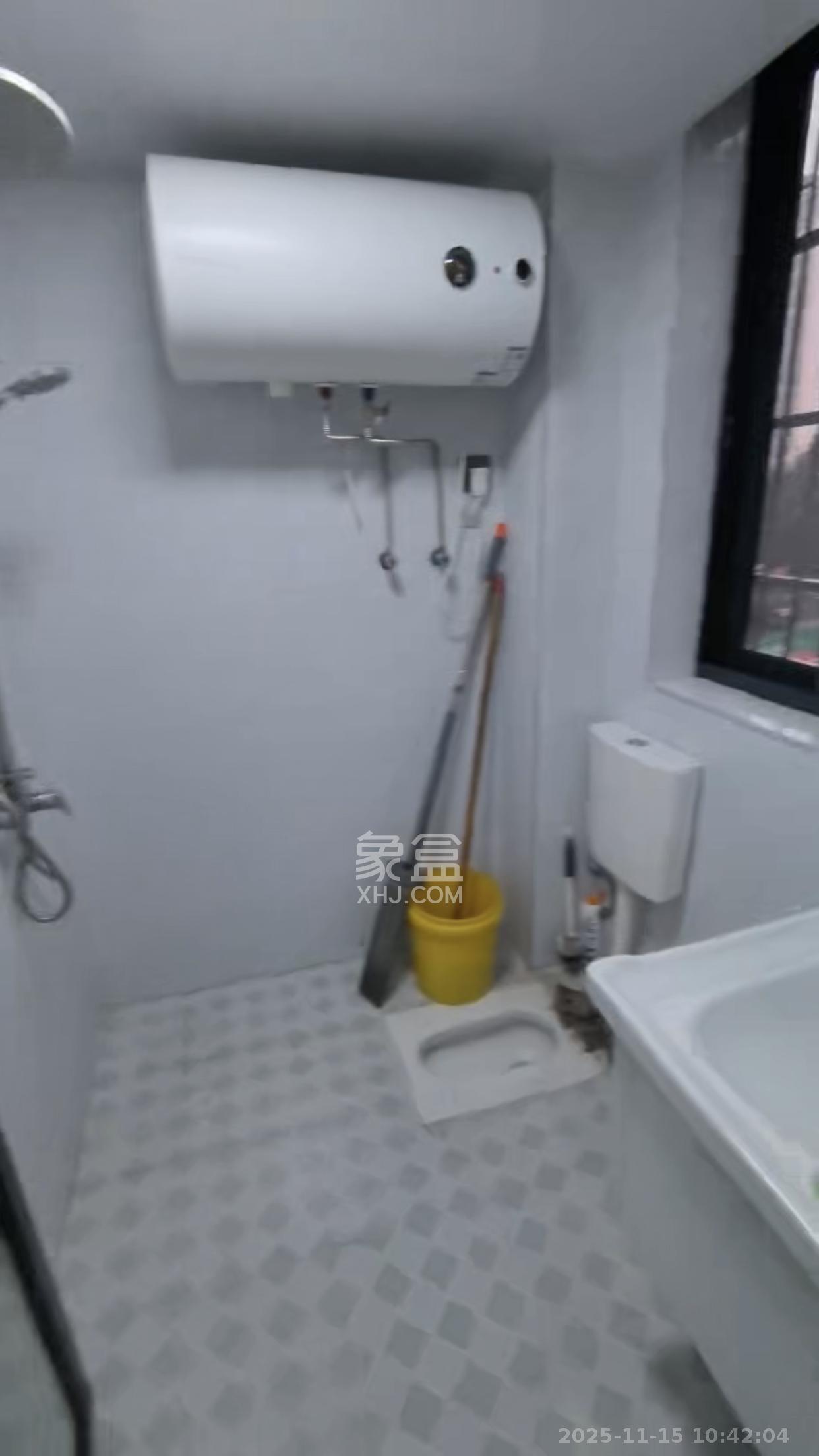 朝正美苑 1室1厅1卫 1300.0元/月 朝正美苑 1室1厅1卫 1300.0元/月室内图