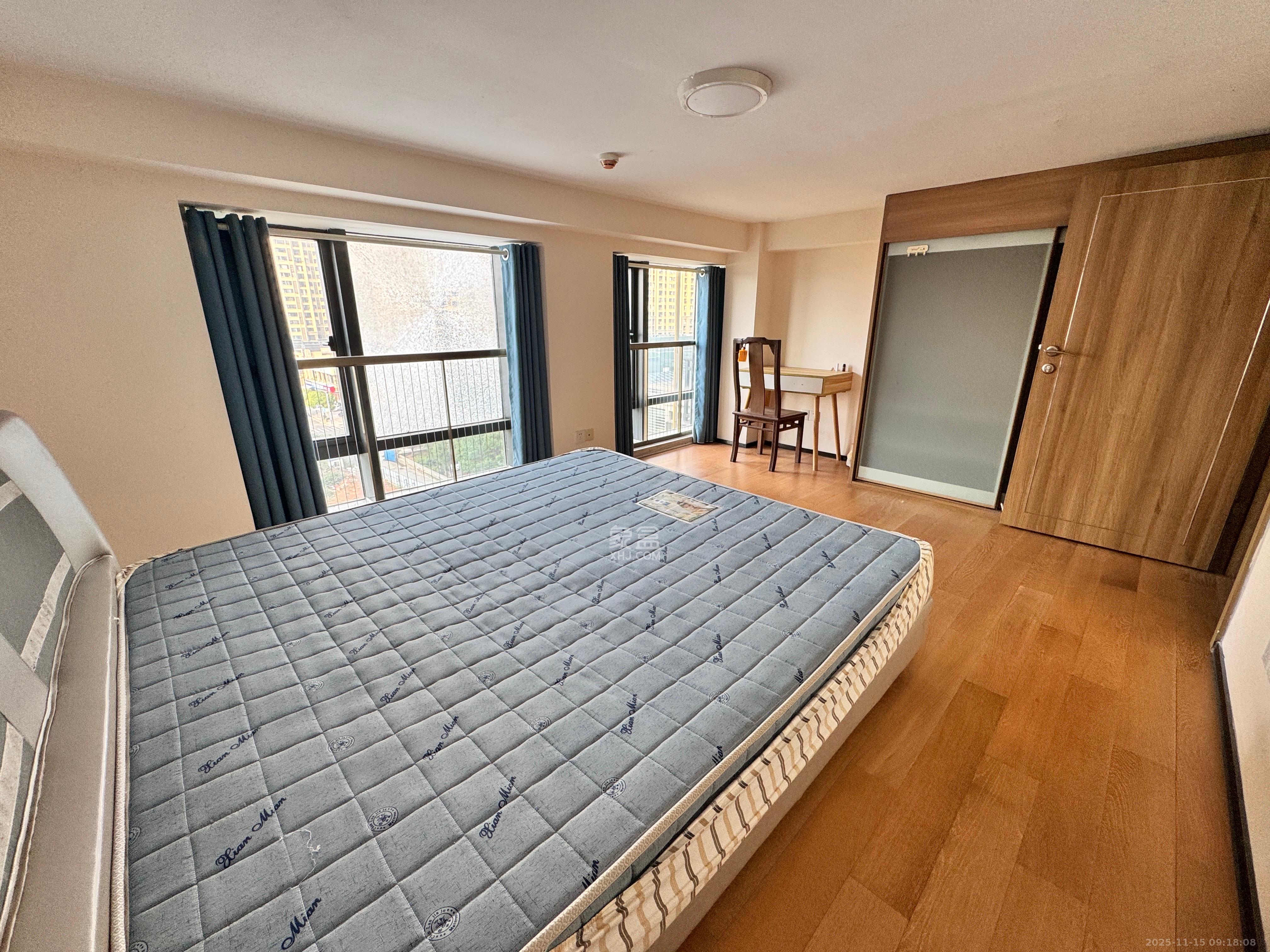 恒大翡翠华庭  3室2厅2卫    1500.0元/月室内图