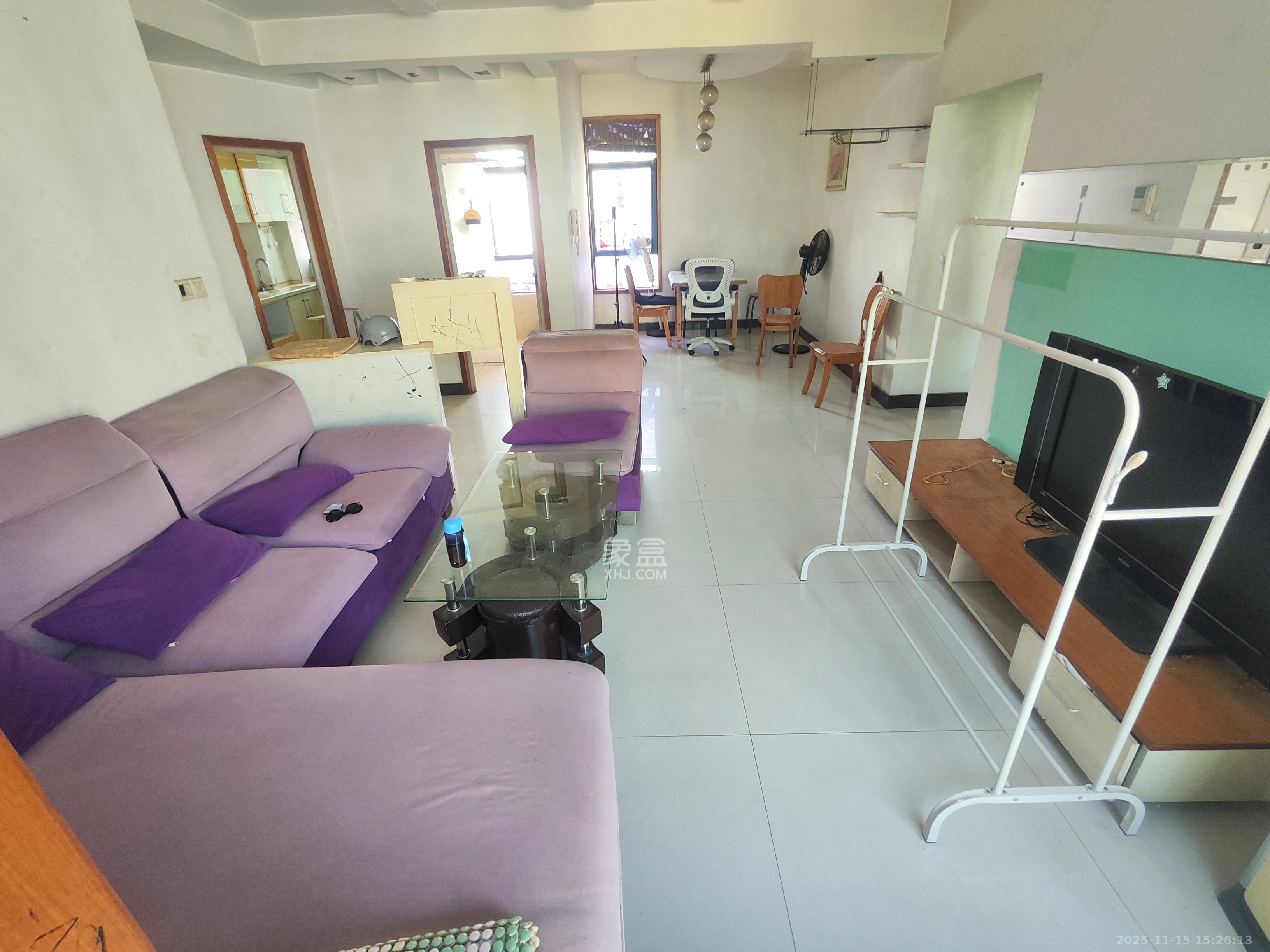 颐美园 2室1厅1卫 2400.0元/月 颐美园 2室1厅1卫 2400.0元/月室内图