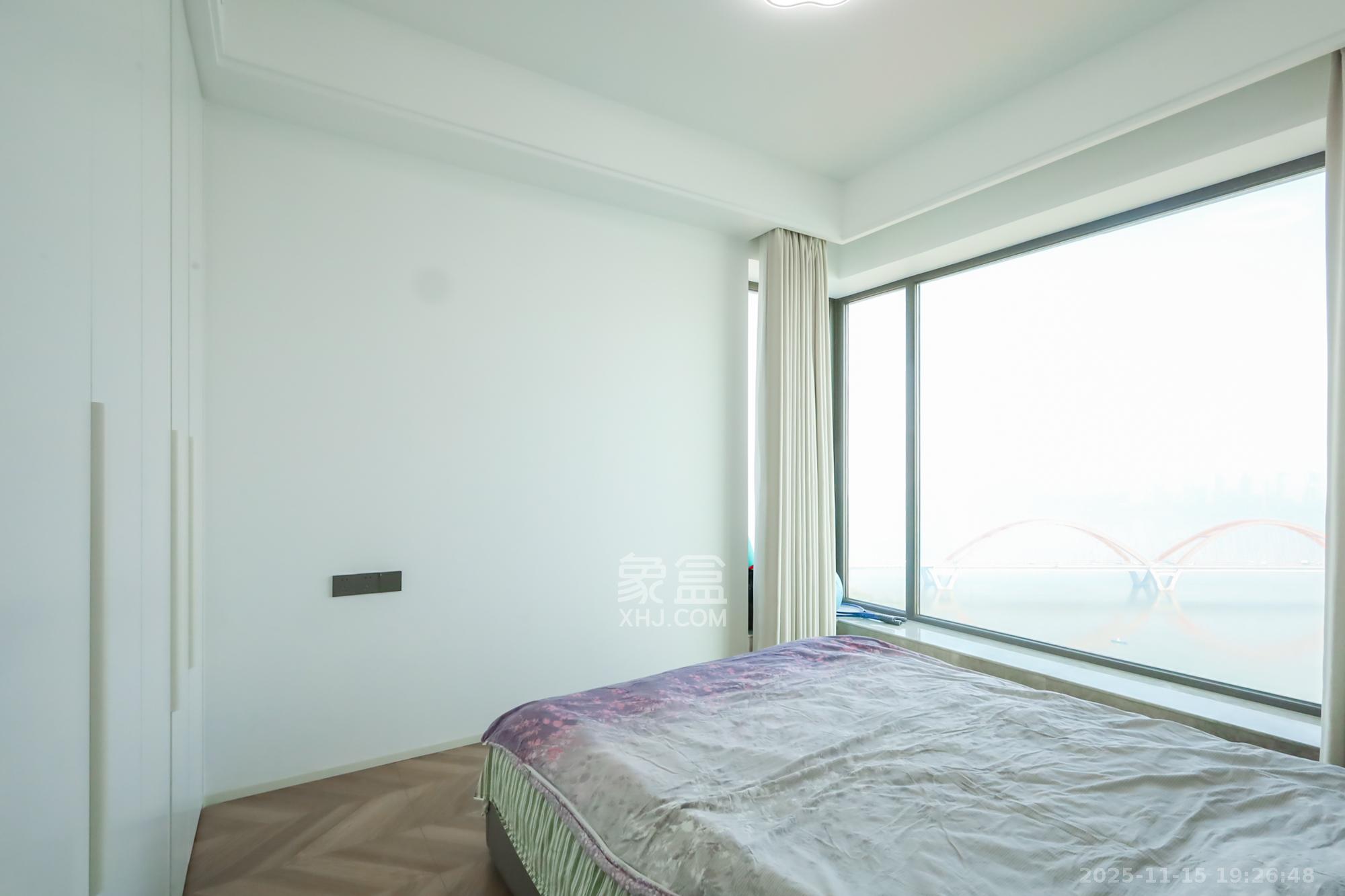 远洋外滩壹号 4室2厅2卫 498.0万 远洋外滩壹号 4室2厅2卫 498.0万卧室