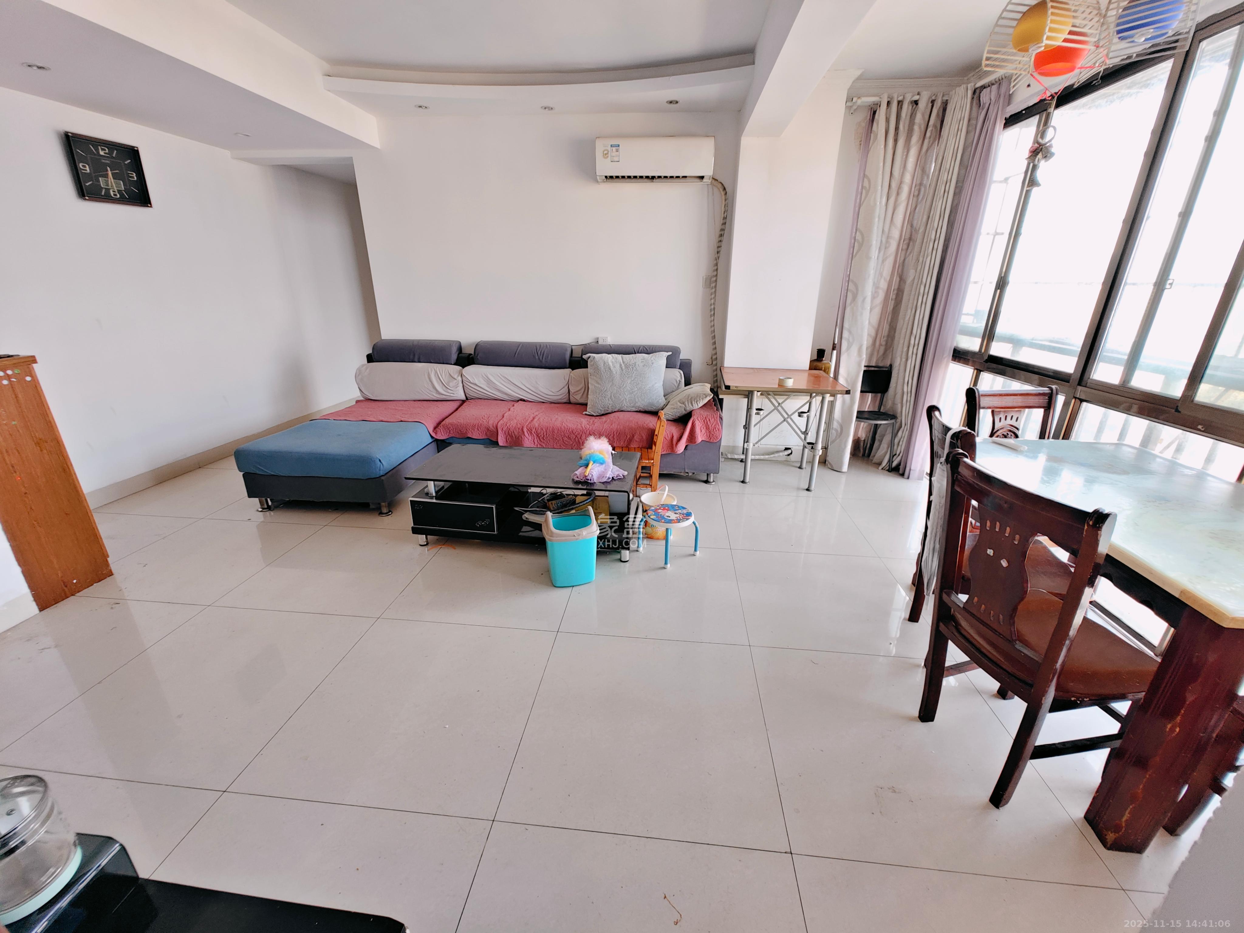 湘翰御舍 3室2厅1卫 2280.0元/月 湘翰御舍 3室2厅1卫 2280.0元/月室内图