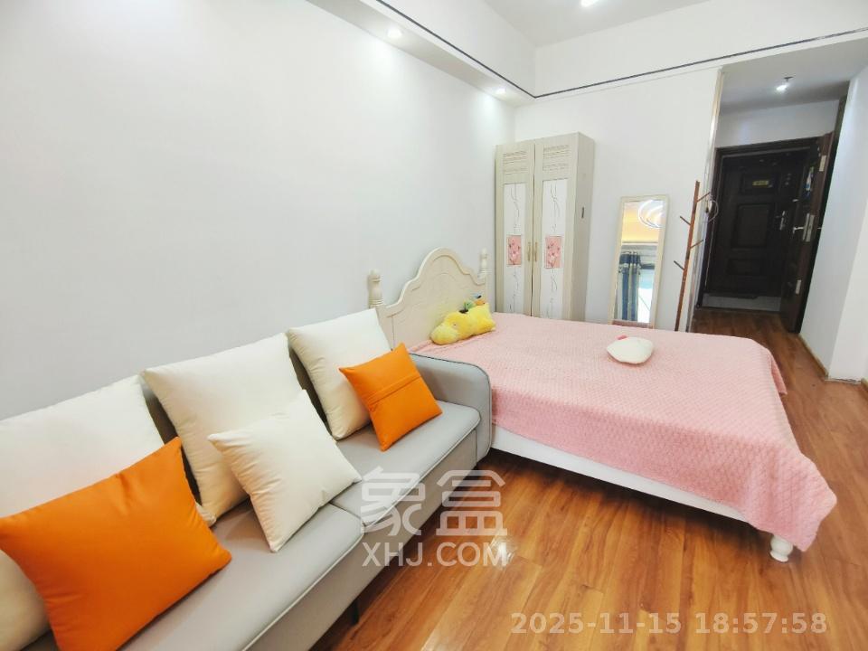 中建木莲工社  1室1厅1卫    1700.0元/月室内图