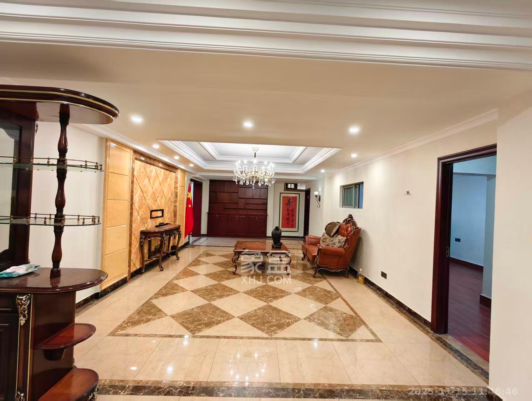 吉联小区(红墅湾) 5室2厅1卫 13500.0元/月 吉联小区(红墅湾) 5室2厅1卫 13500.0元/月室内图