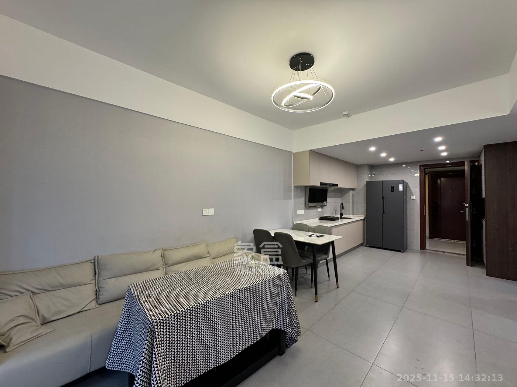 碧桂园城市之光 2室1厅1卫 2600.0元/月 碧桂园城市之光 2室1厅1卫 2600.0元/月室内图