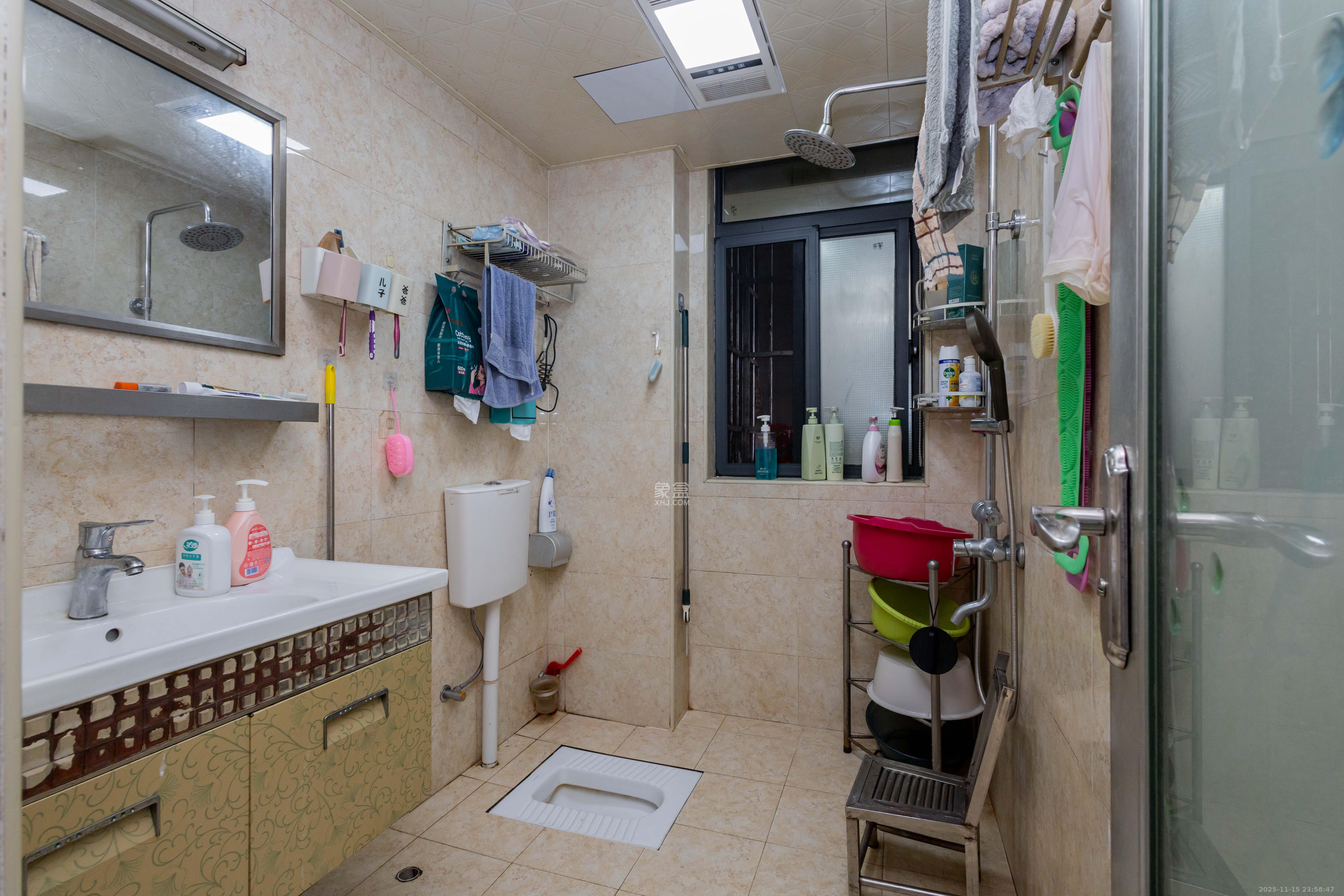 东岸城邦 3室2厅2卫 108.0万 东岸城邦 3室2厅2卫 108.0万卫生间