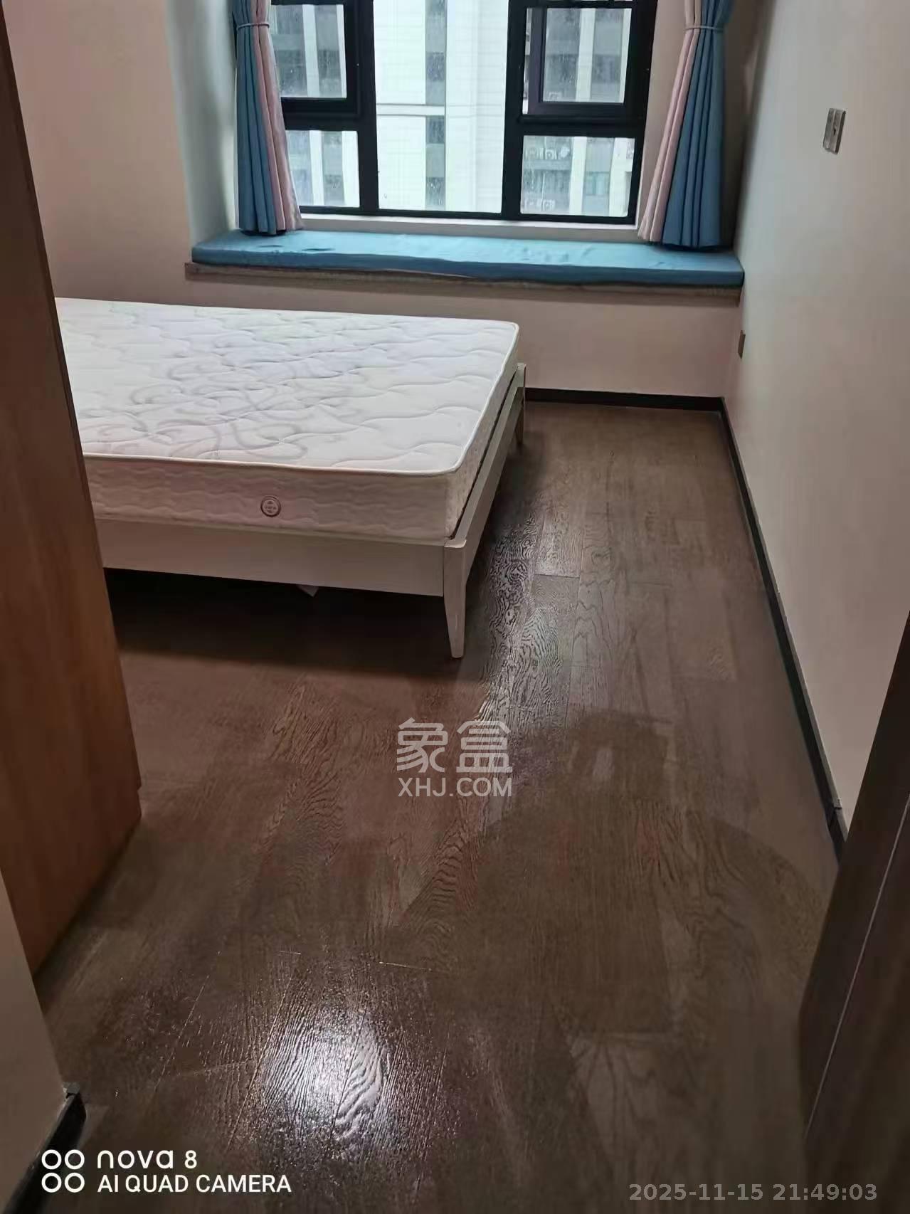 中海阅麓山一期  3室2厅2卫    3500.0元/月室内图