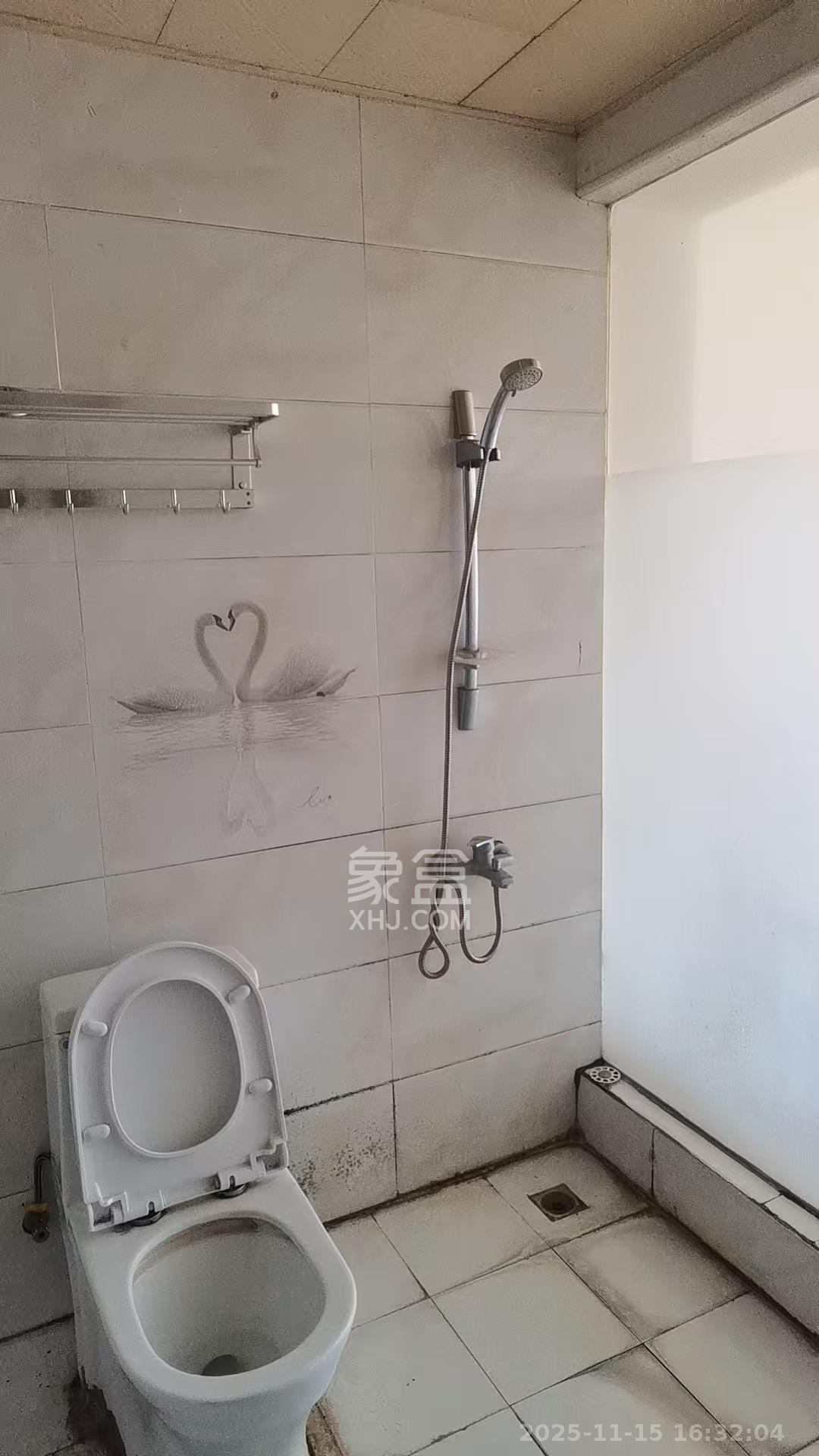 怡海星城  1室1厅1卫    1000.0元/月室内图