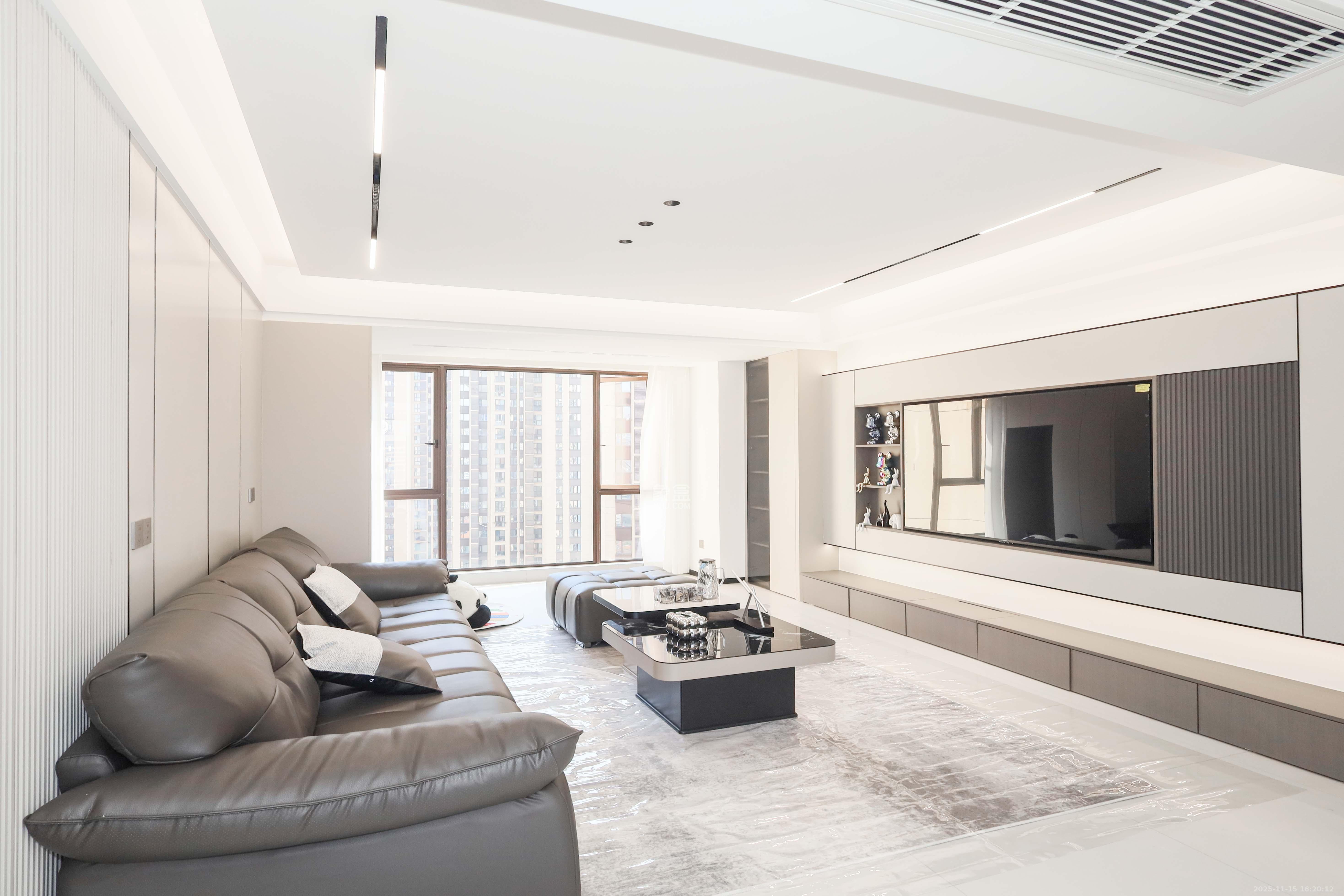 梅溪鑫苑名家 4室2厅2卫 139.0万 梅溪鑫苑名家 4室2厅2卫 139.0万客厅