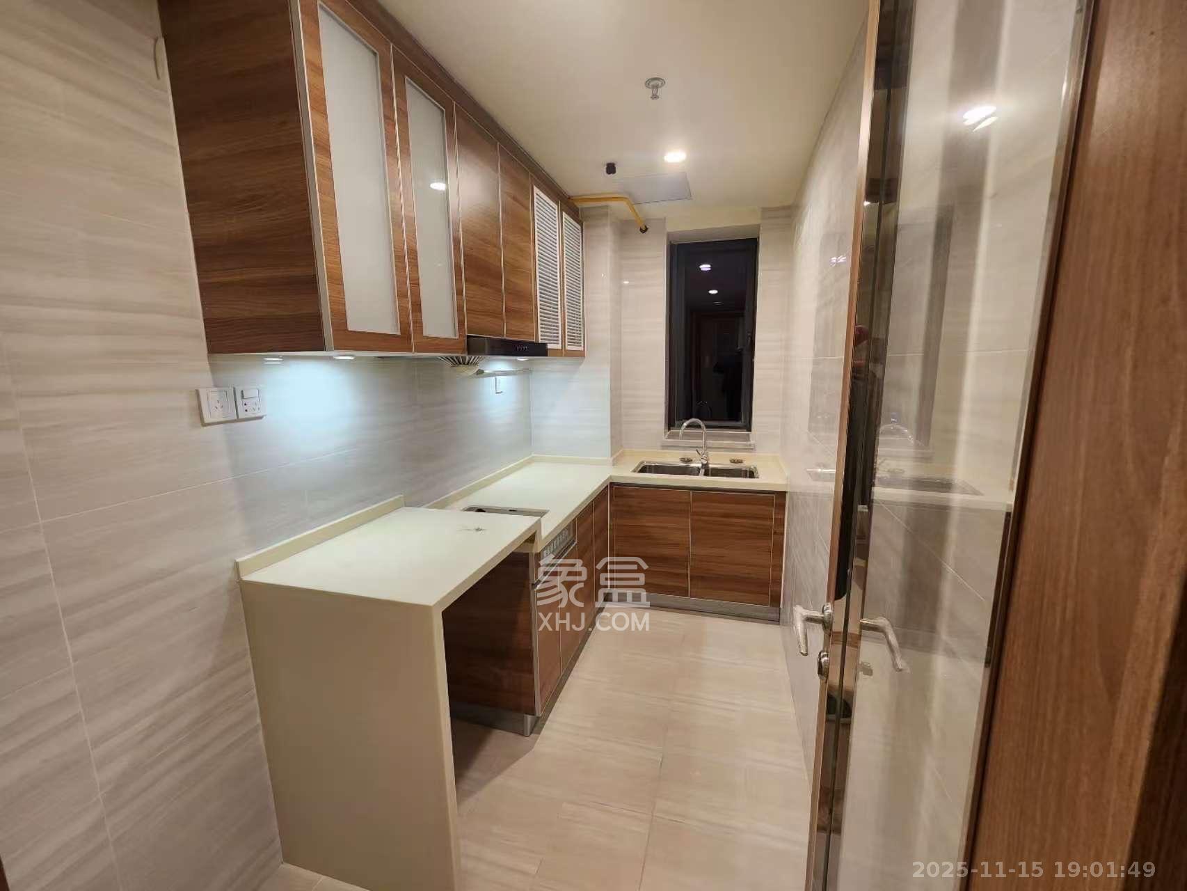 恒大金融广场  1室1厅1卫    2200.0元/月室内图