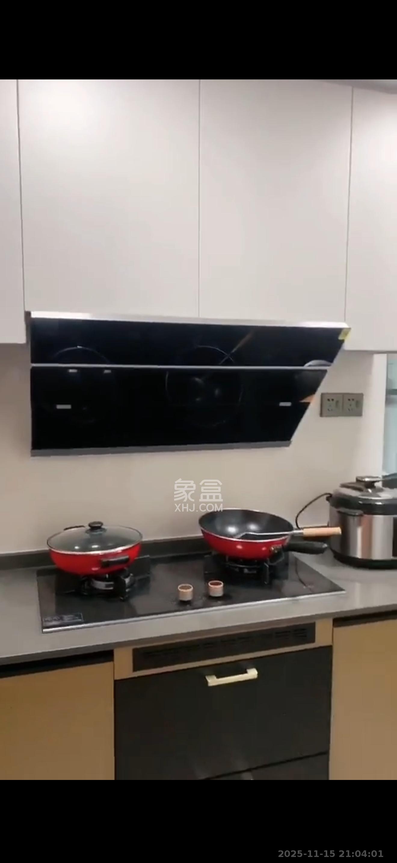 万科魅力之城天阔里  3室2厅2卫    2800.0元/月室内图