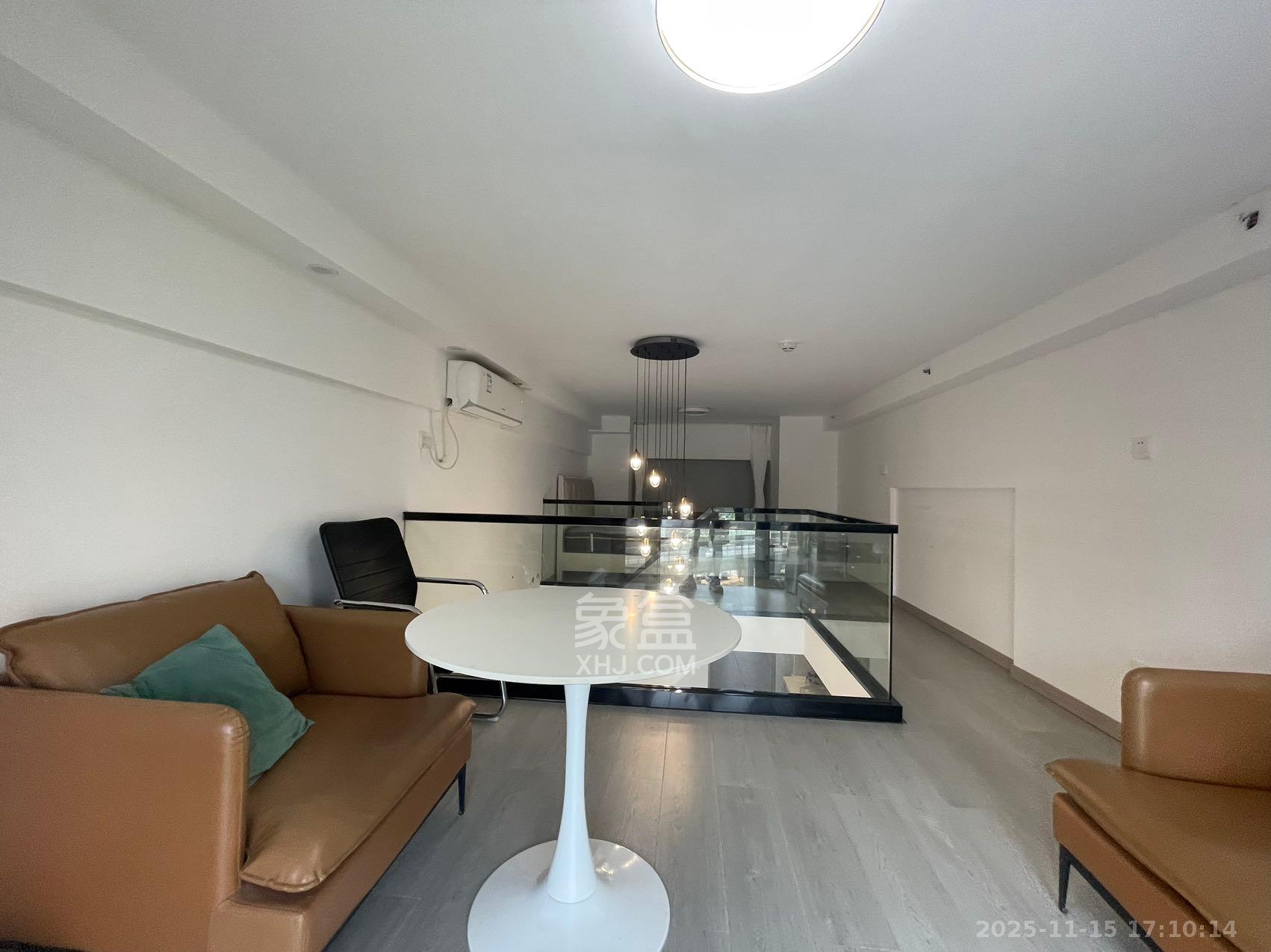 藏珑湖上公馆  2室1厅1卫    2400.0元/月室内图